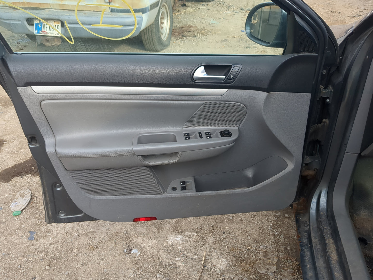 2007 Volkswagen Jetta Front Left Driver Interior Door Panel Trim - Oemusedautoparts1.com