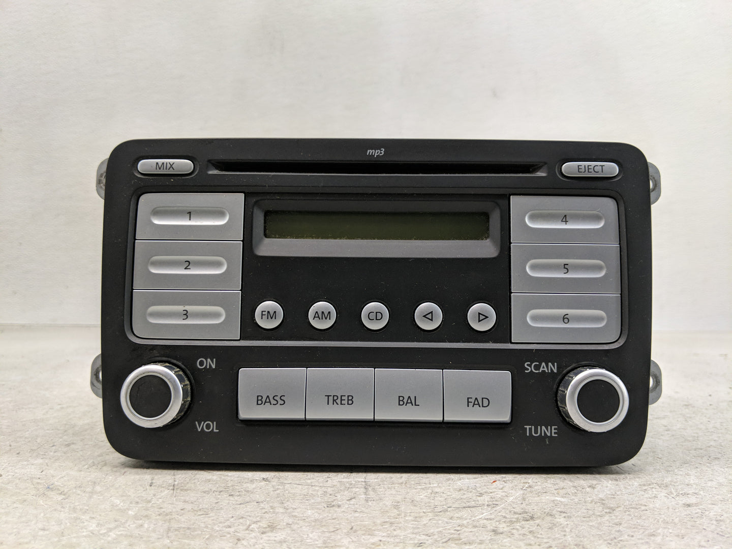 2006-2009 Volkswagen Jetta Radio AM FM Cd Player Receiver Replacement P/N:1K0035161B Fits Fits 2006 2007 2008 2009 OEM Used 