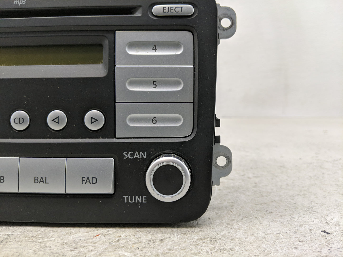 2006-2009 Volkswagen Jetta Radio AM FM Cd Player Receiver Replacement P/N:1K0035161B Fits Fits 2006 2007 2008 2009 OEM Used 