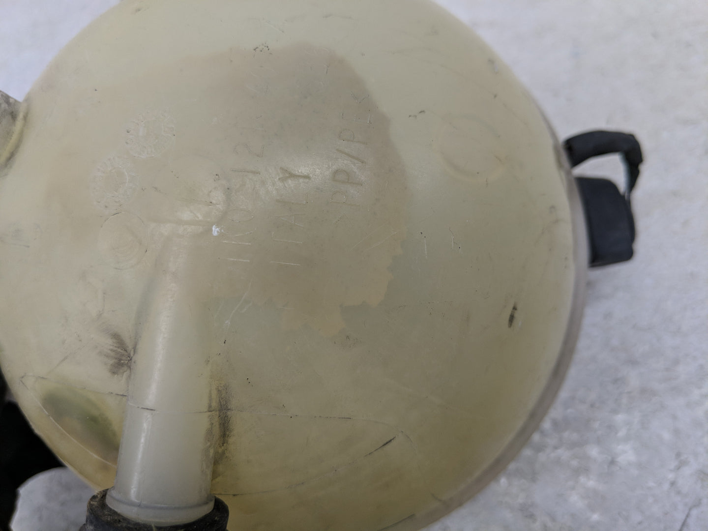 2005 Volkswagen Jetta Radiator Coolant Overflow Expansion Tank Bottle 1313068 - Oemusedautoparts1.com