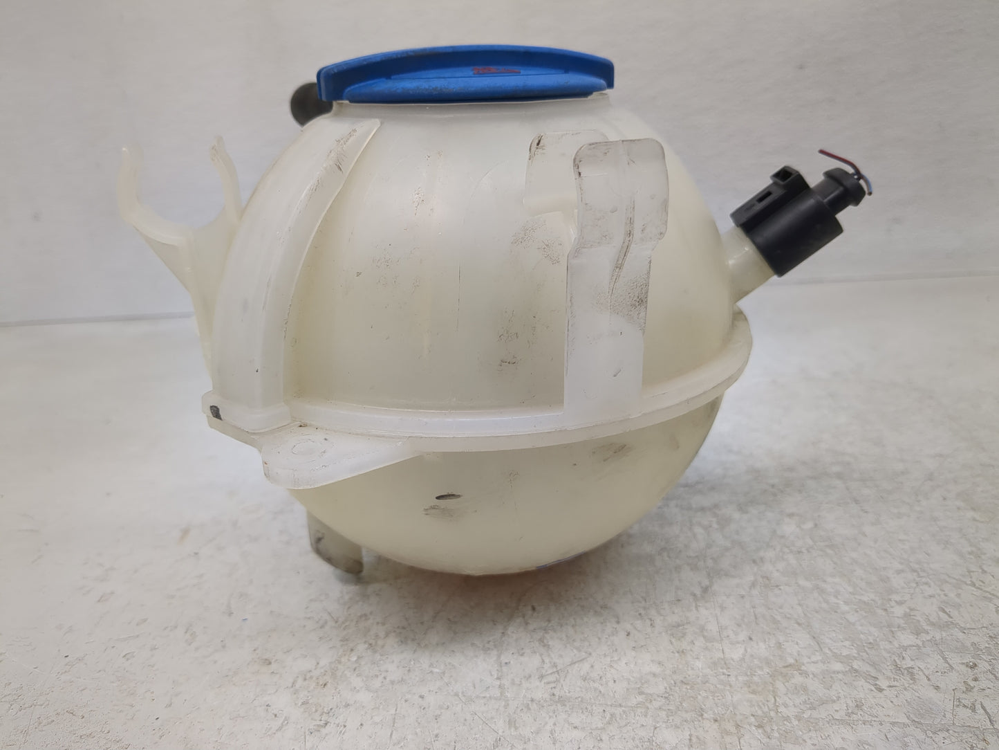 2005 Volkswagen Jetta Radiator Coolant Overflow Expansion Tank Bottle - Oemusedautoparts1.com
