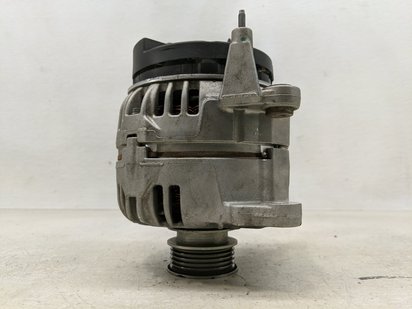 2005-2014 Volkswagen Jetta Alternator Replacement Generator Charging Assembly Engine OEM P/N:07K 903 023 A Fits OEM Used Aut