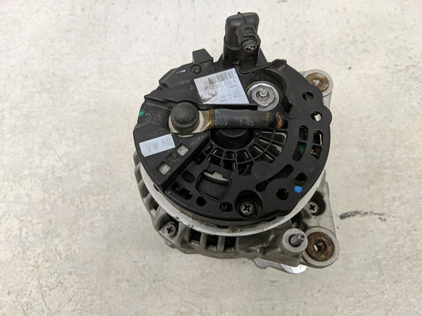 2005-2014 Volkswagen Jetta Alternator Replacement Generator Charging Assembly Engine OEM P/N:07K 903 023 A Fits OEM Used Aut
