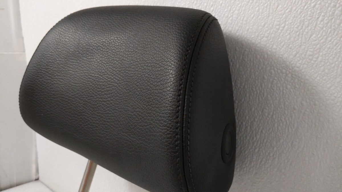2007 Volkswagen Passat Headrest Head Rest Rear Center Seat Black - Oemusedautoparts1.com