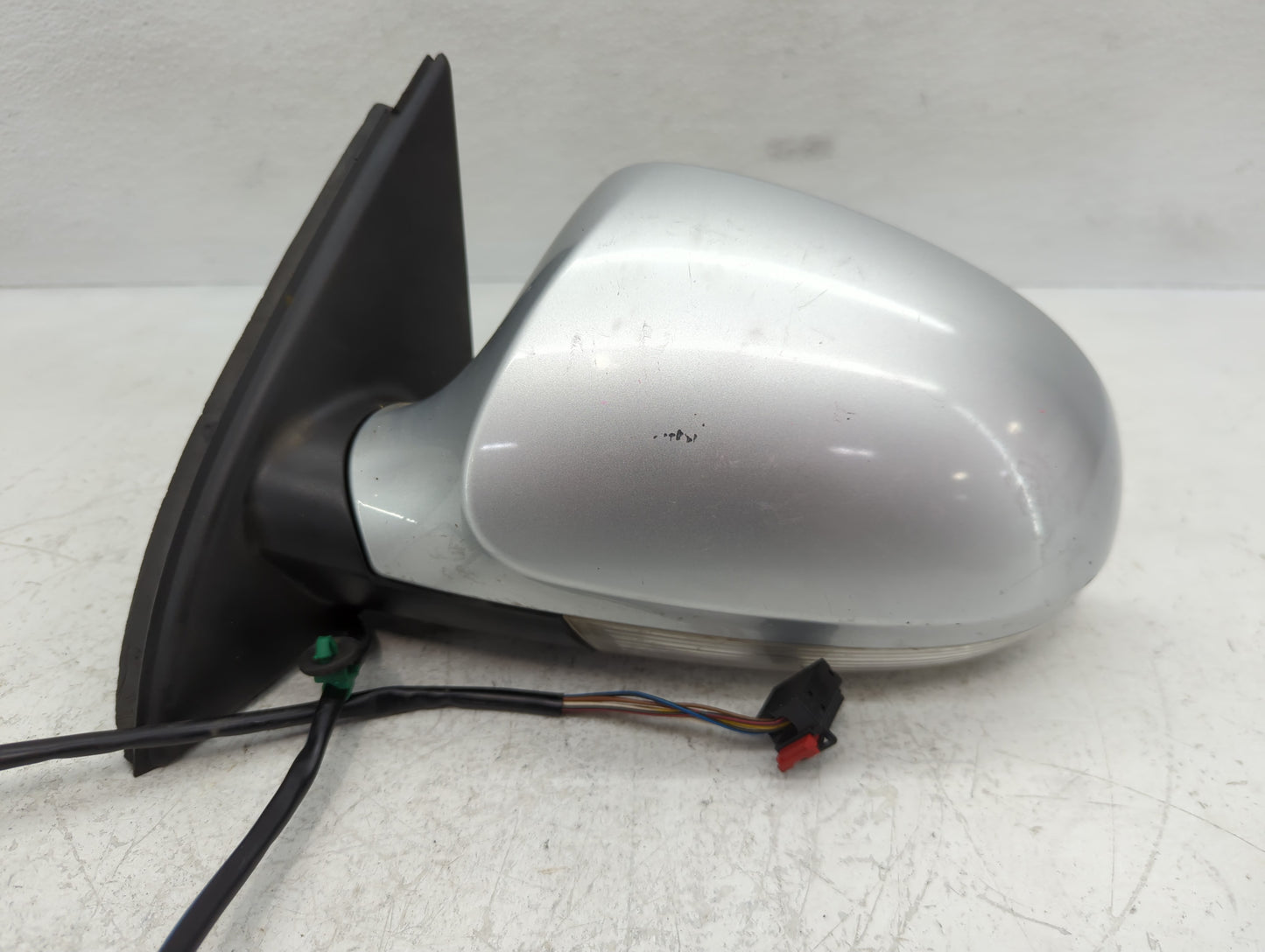 2006-2010 Volkswagen Passat Driver Side View Mirror - Left Door Mirror OEM Used - Oemusedautoparts1.com