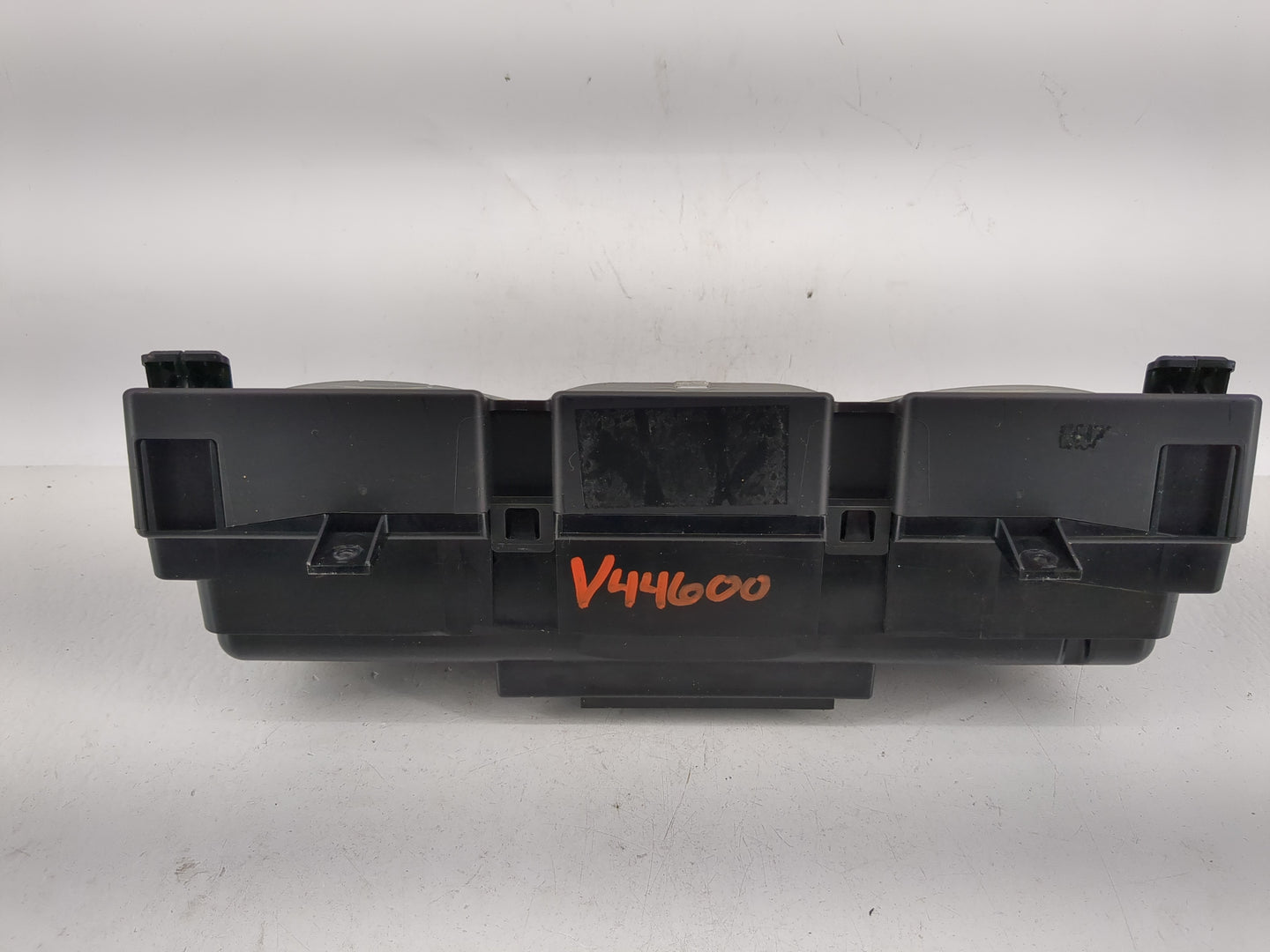 2006-2007 Volkswagen Passat Instrument Cluster Speedometer Gauges Fits Fits 2006 2007 OEM Used Auto Parts - Oemusedautoparts