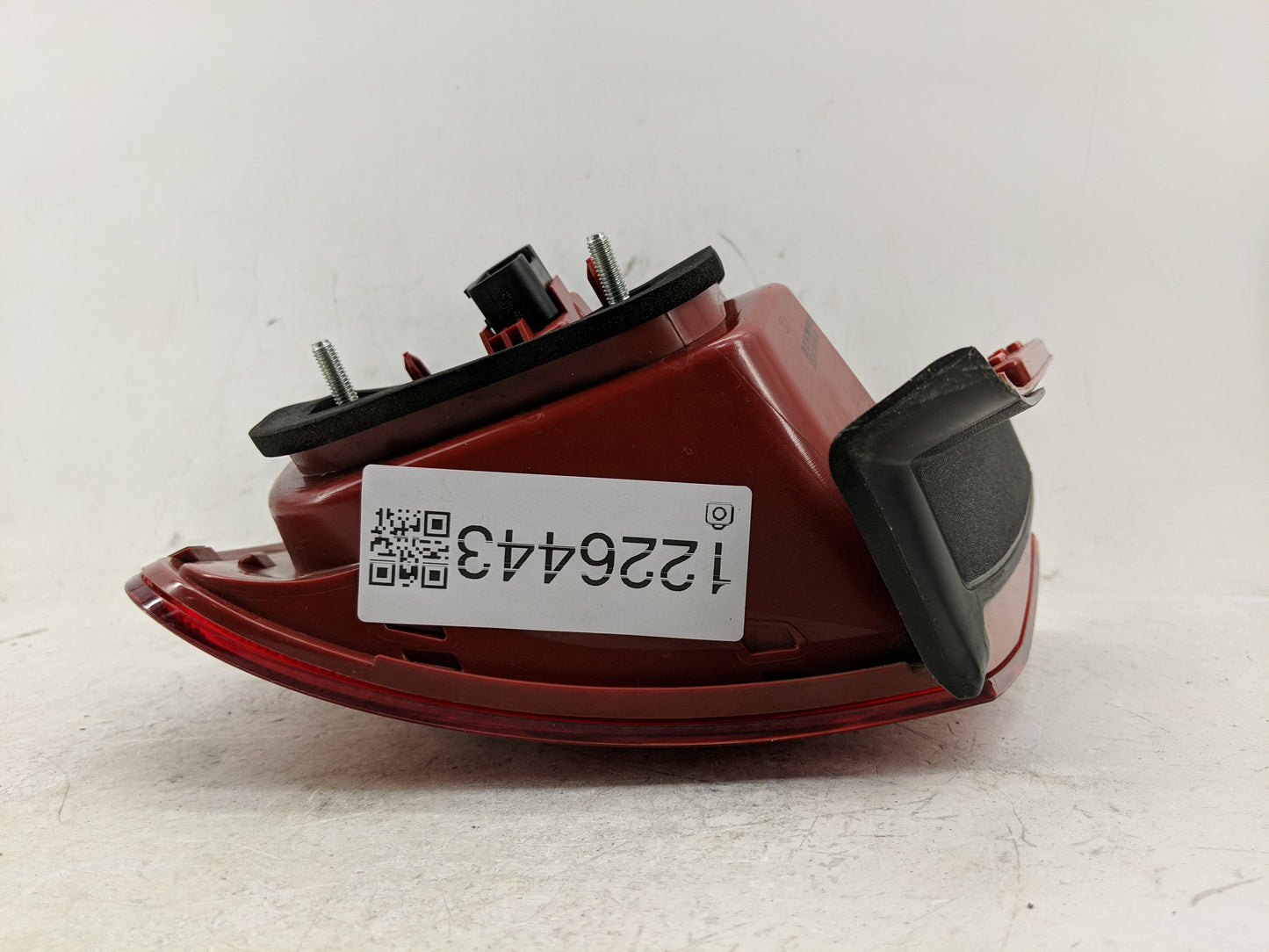 2006-2008 Volkswagen Passat Tail Light Assembly Driver Left OEM Fits Fits 2006 2007 2008 OEM Used Auto Parts - Oemusedautopa