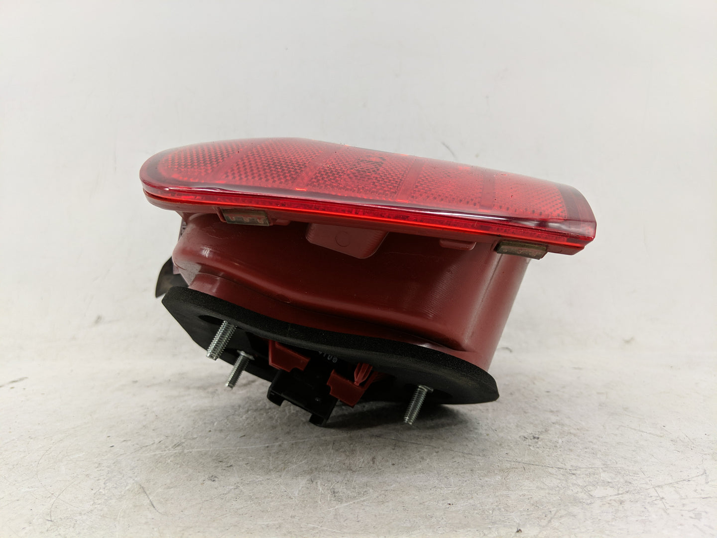 2006-2008 Volkswagen Passat Tail Light Assembly Driver Left OEM Fits Fits 2006 2007 2008 OEM Used Auto Parts - Oemusedautopa