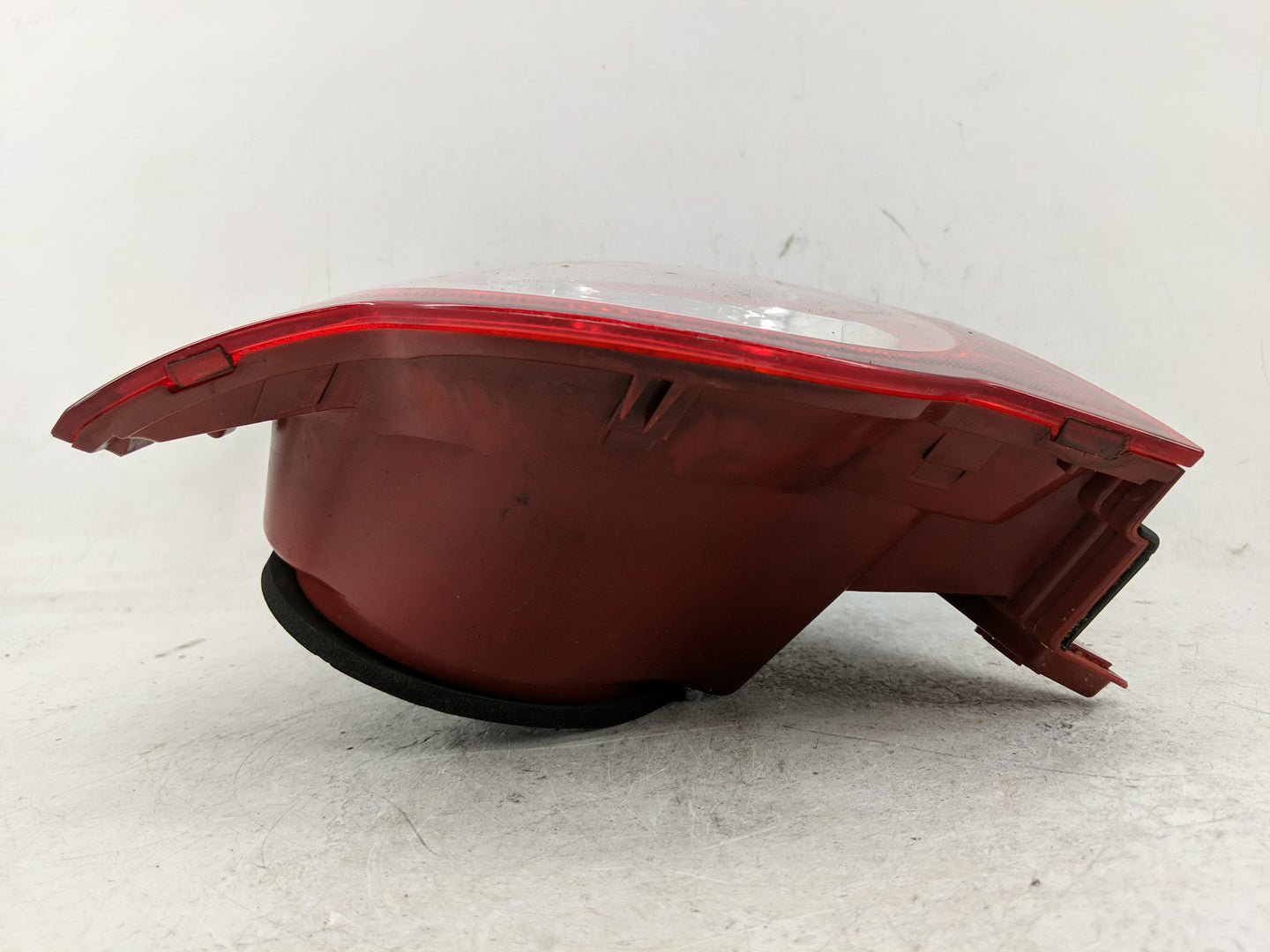 2006-2008 Volkswagen Passat Tail Light Assembly Driver Left OEM Fits Fits 2006 2007 2008 OEM Used Auto Parts - Oemusedautopa