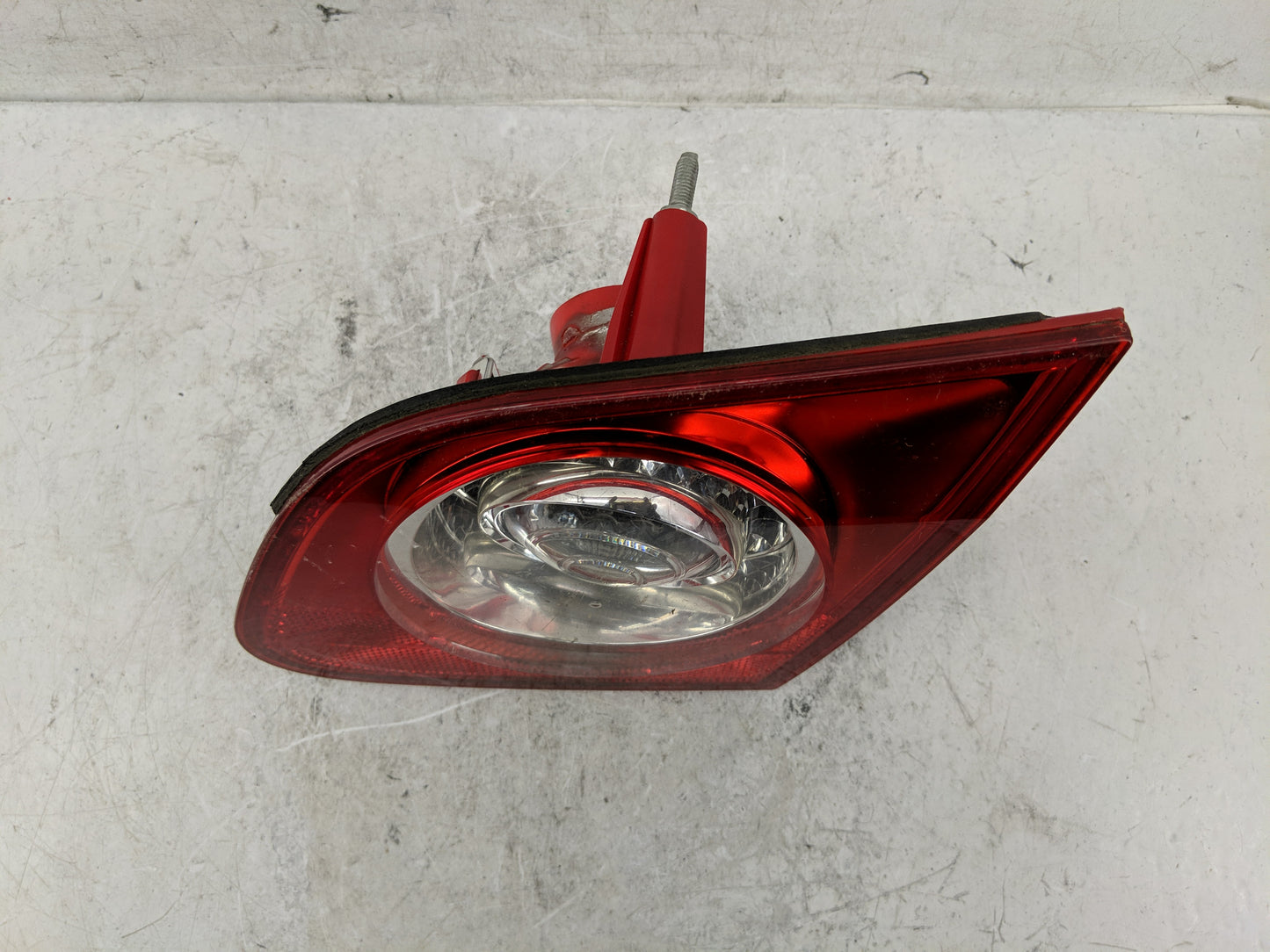 2006-2010 Volkswagen Passat Tail Light Assembly Passenger Right OEM P/N:27567004 Fits Fits 2006 2007 2008 2009 2010 OEM Used