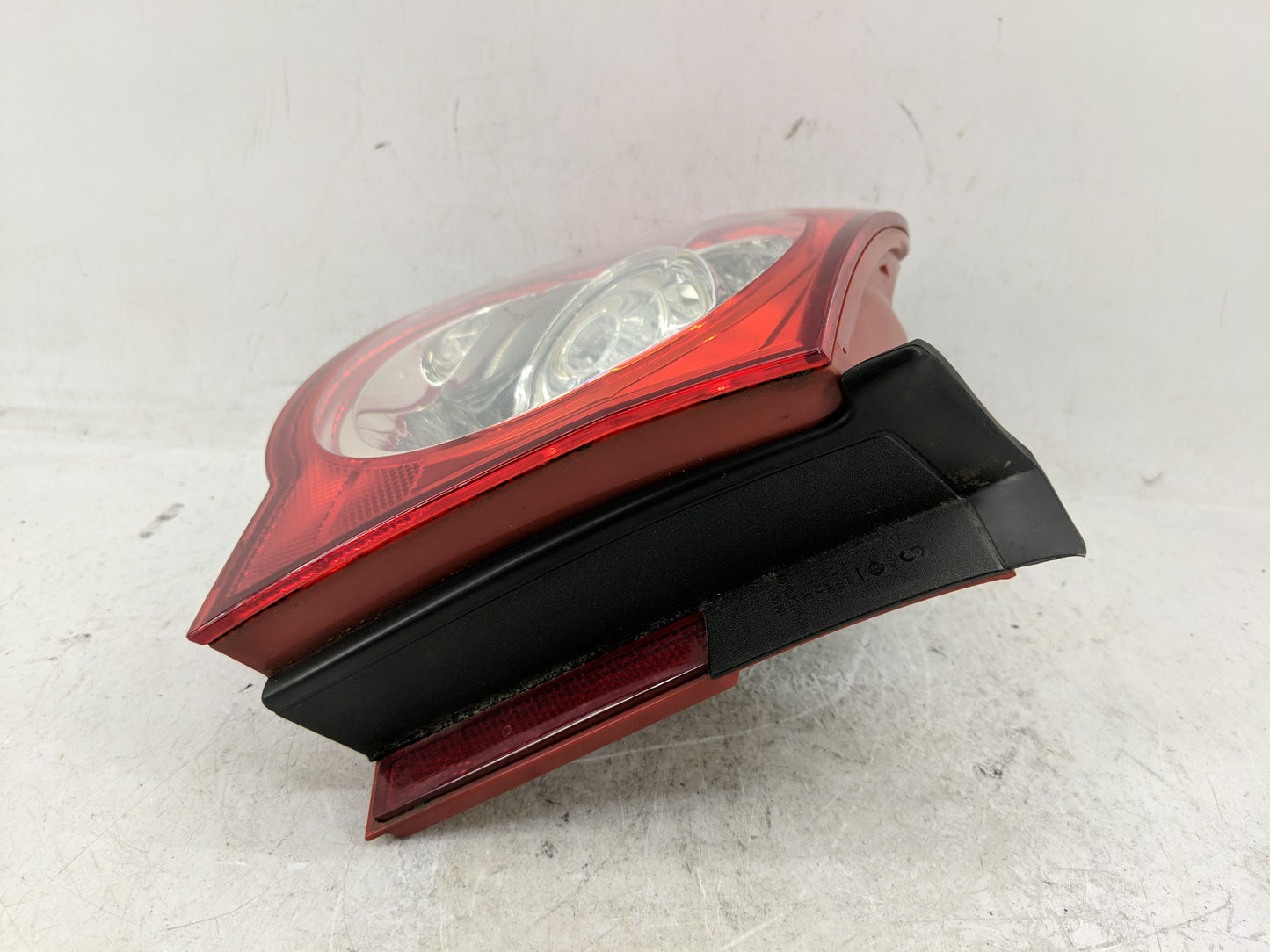 2006-2008 Volkswagen Passat Tail Light Assembly Driver Left OEM Fits Fits 2006 2007 2008 OEM Used Auto Parts - Oemusedautopa