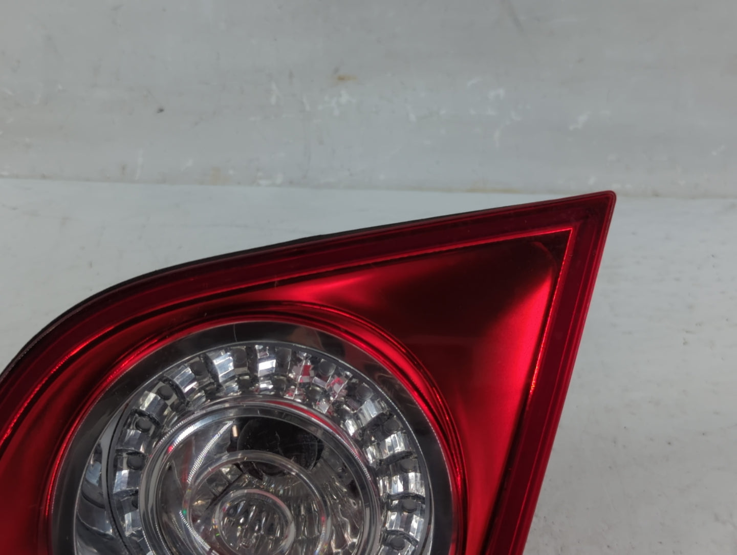 2006-2010 Volkswagen Passat Tail Light Assembly Passenger Right OEM P/N:27567004 Fits Fits 2006 2007 2008 2009 2010 OEM Used