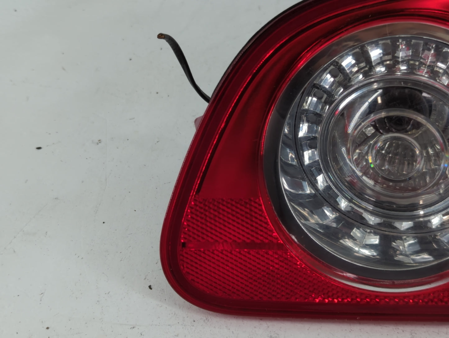 2006-2010 Volkswagen Passat Tail Light Assembly Passenger Right OEM P/N:27567004 Fits Fits 2006 2007 2008 2009 2010 OEM Used