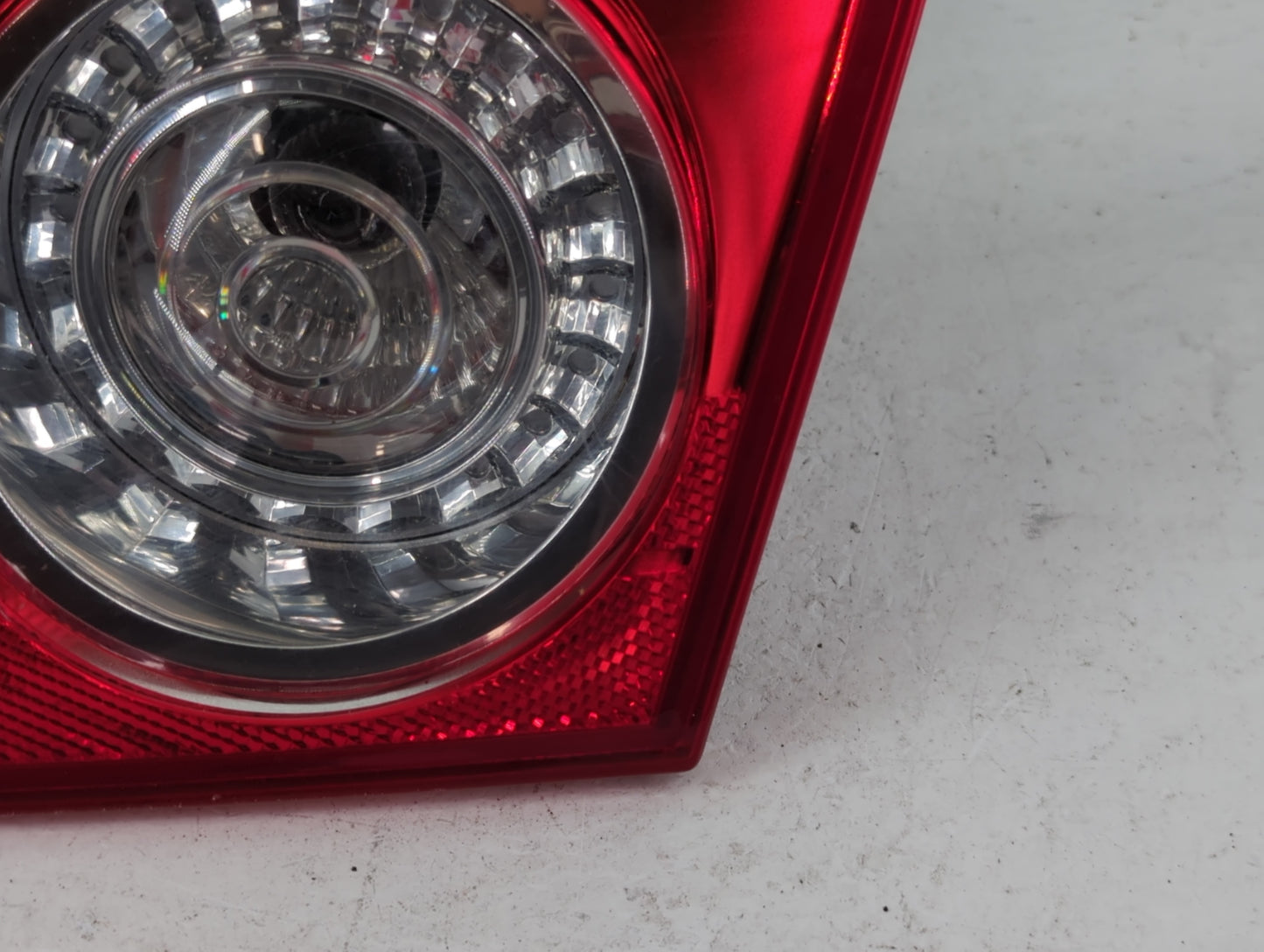 2006-2010 Volkswagen Passat Tail Light Assembly Passenger Right OEM P/N:27567004 Fits Fits 2006 2007 2008 2009 2010 OEM Used