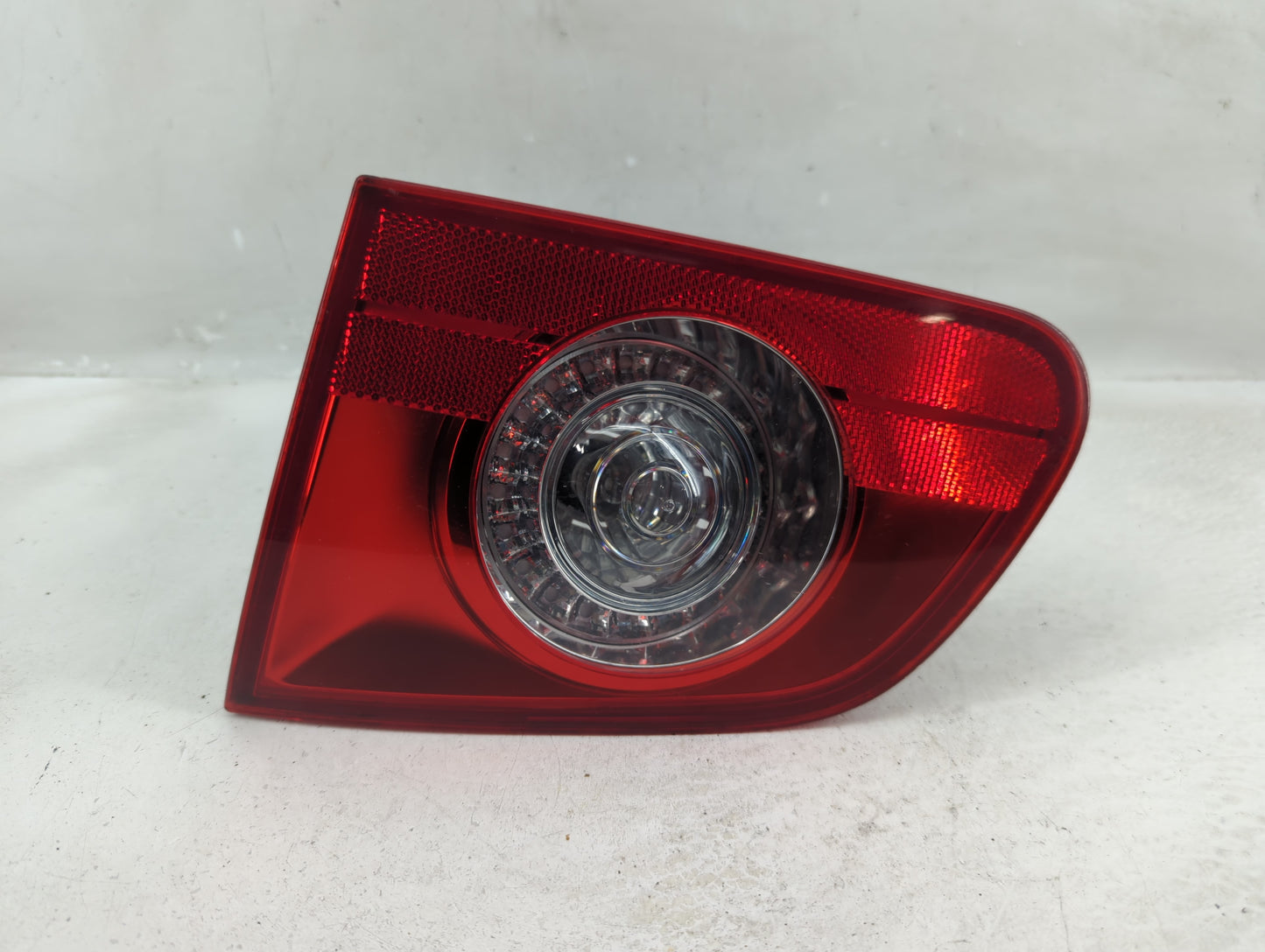 2006-2010 Volkswagen Passat Tail Light Assembly Passenger Right OEM Fits Fits 2006 2007 2008 2009 2010 OEM Used Auto Parts -