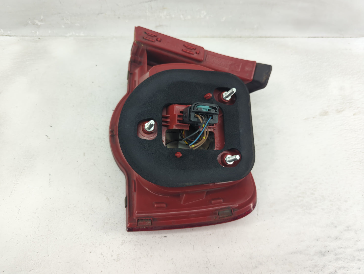 2006-2008 Volkswagen Passat Tail Light Assembly Driver Left OEM P/N:ZSB 3C5 945 095D Fits Fits 2006 2007 2008 OEM Used Auto 