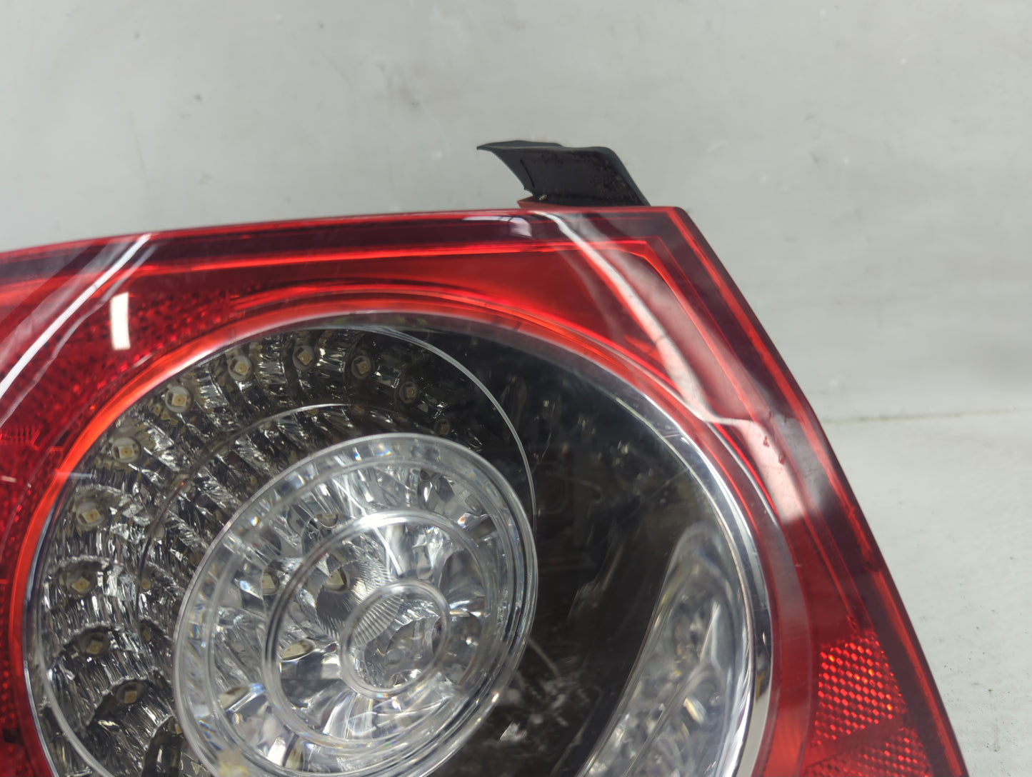 2006-2010 Volkswagen Passat Tail Light Assembly Driver Left OEM P/N:ZSB 3C5 945 095D Fits Fits 2006 2007 2008 2009 2010 OEM 