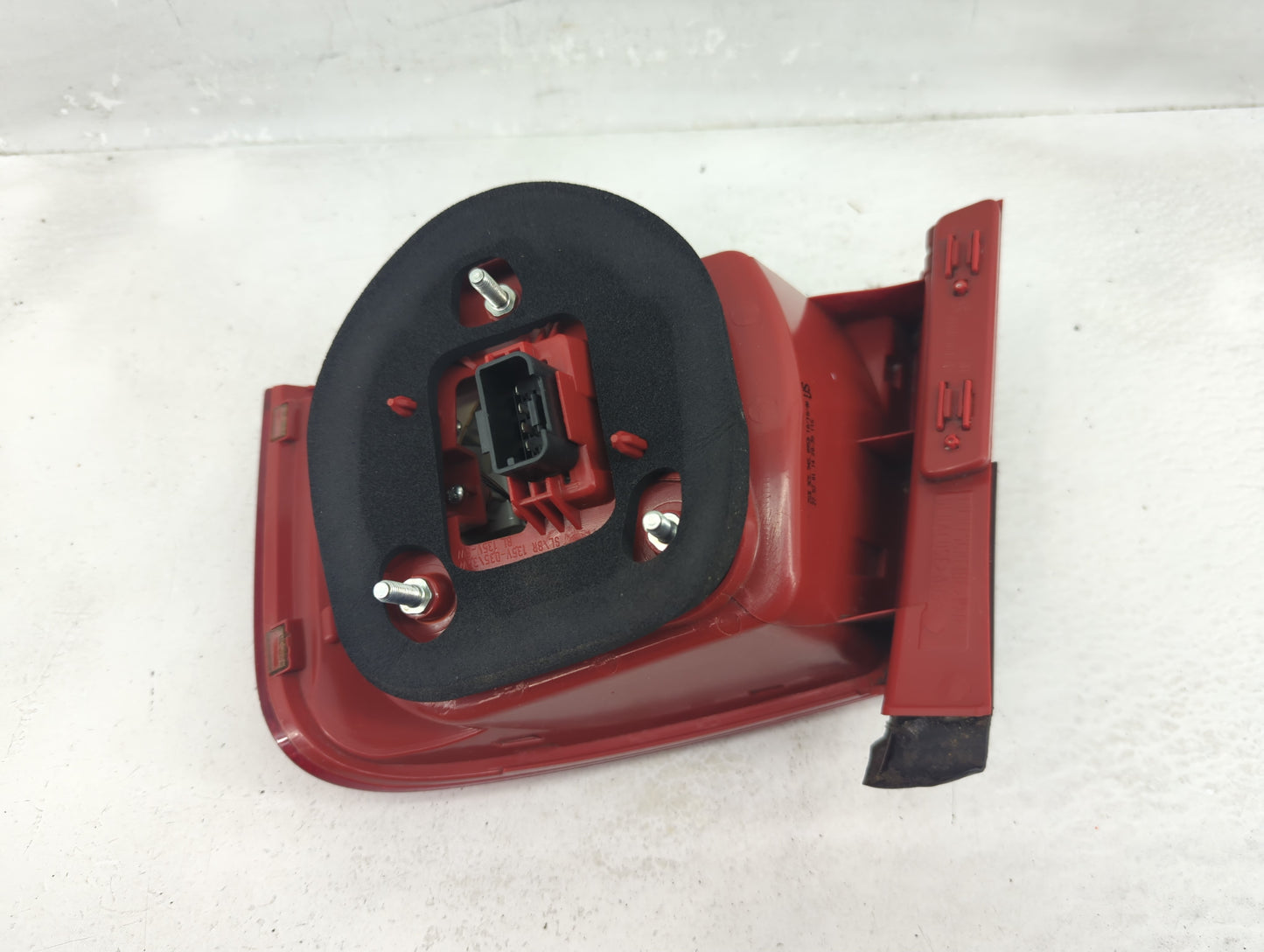 2006-2010 Volkswagen Passat Tail Light Assembly Driver Left OEM P/N:ZSB 3C5 945 095D Fits Fits 2006 2007 2008 2009 2010 OEM 