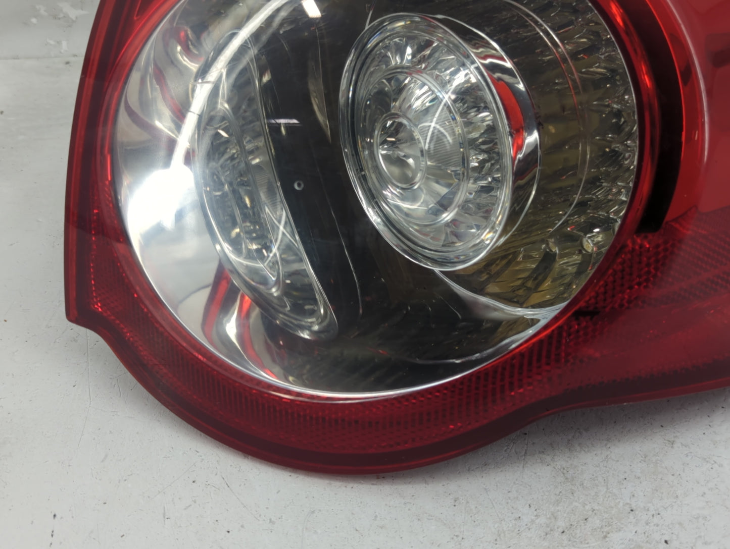 2006-2010 Volkswagen Passat Tail Light Assembly Passenger Right OEM P/N:ZSB 3C9 945 096C Fits Fits 2006 2007 2008 2009 2010 