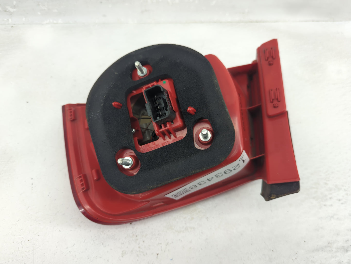 2006-2008 Volkswagen Passat Tail Light Assembly Driver Left OEM P/N:ZSB 3C5 945 095D Fits Fits 2006 2007 2008 OEM Used Auto 
