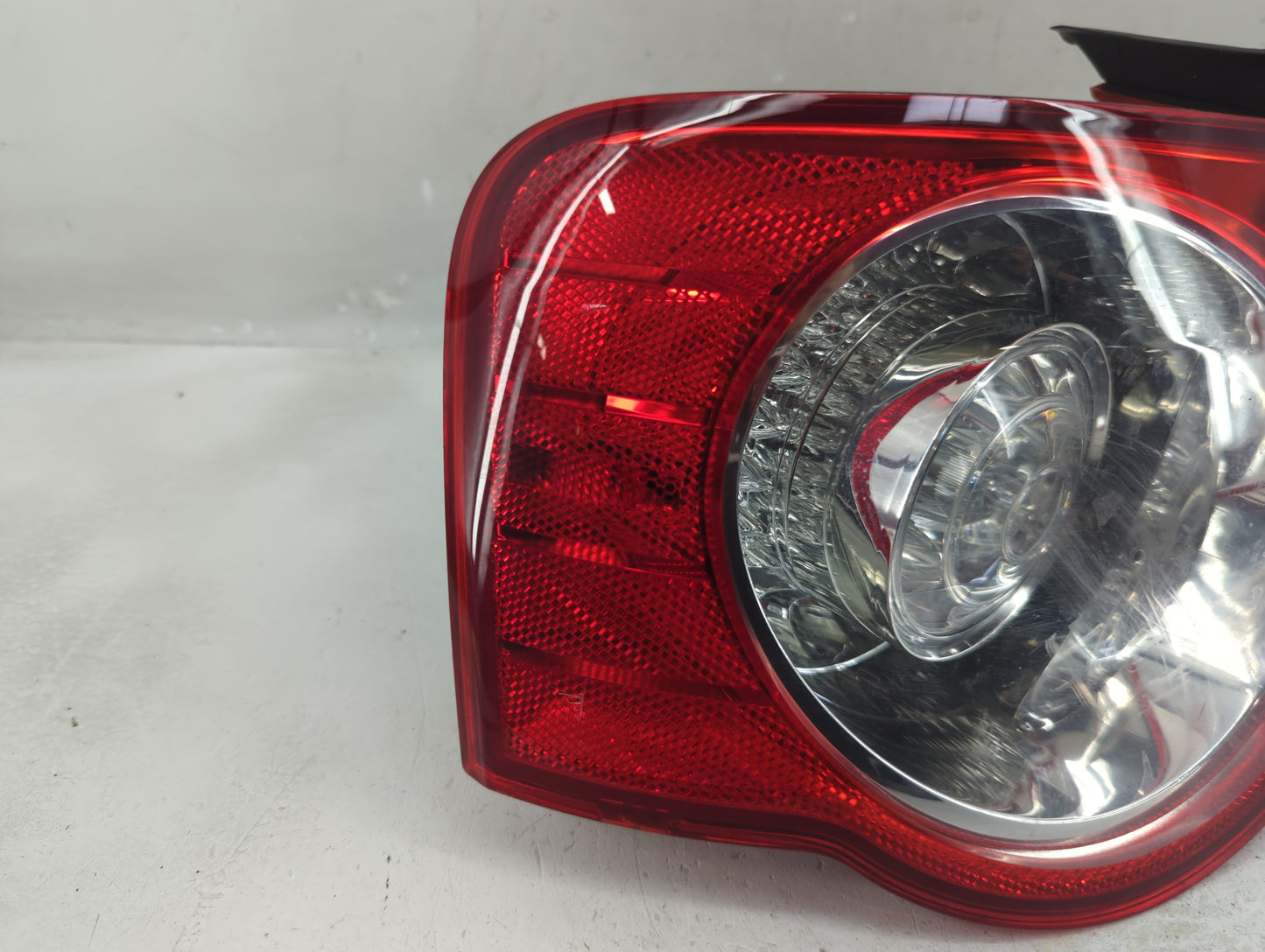 2006-2008 Volkswagen Passat Tail Light Assembly Driver Left OEM P/N:ZSB 3C5 945 095D Fits Fits 2006 2007 2008 OEM Used Auto 