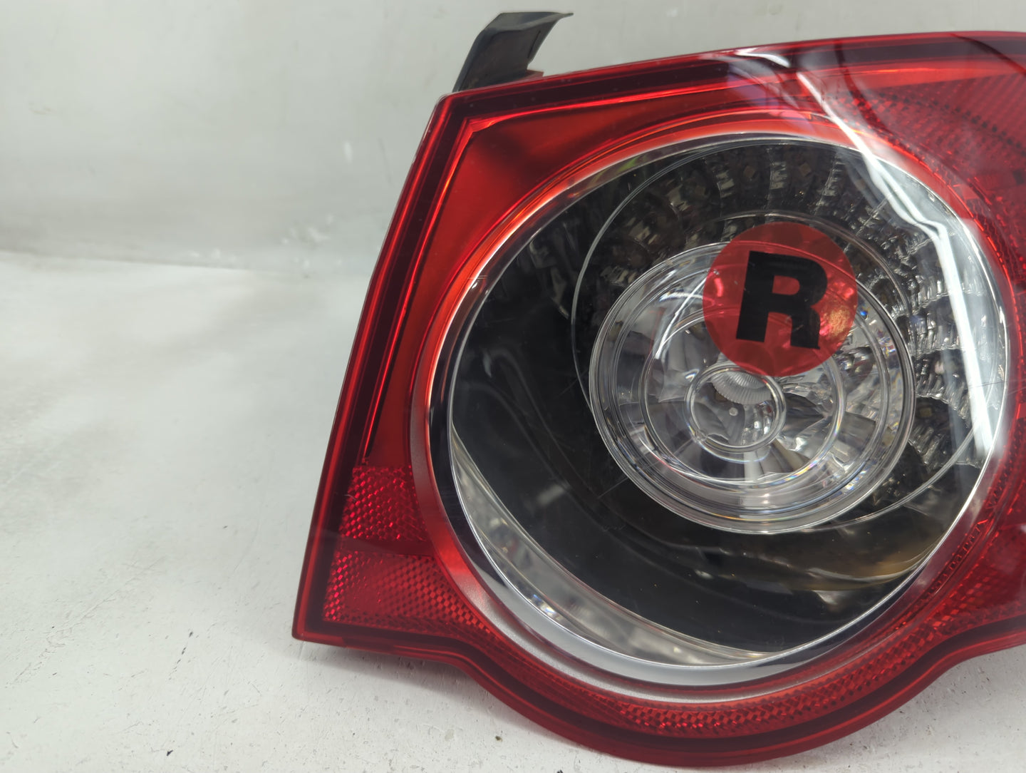 2006-2008 Volkswagen Passat Tail Light Assembly Passenger Right OEM Fits Fits 2006 2007 2008 OEM Used Auto Parts - Oemusedau
