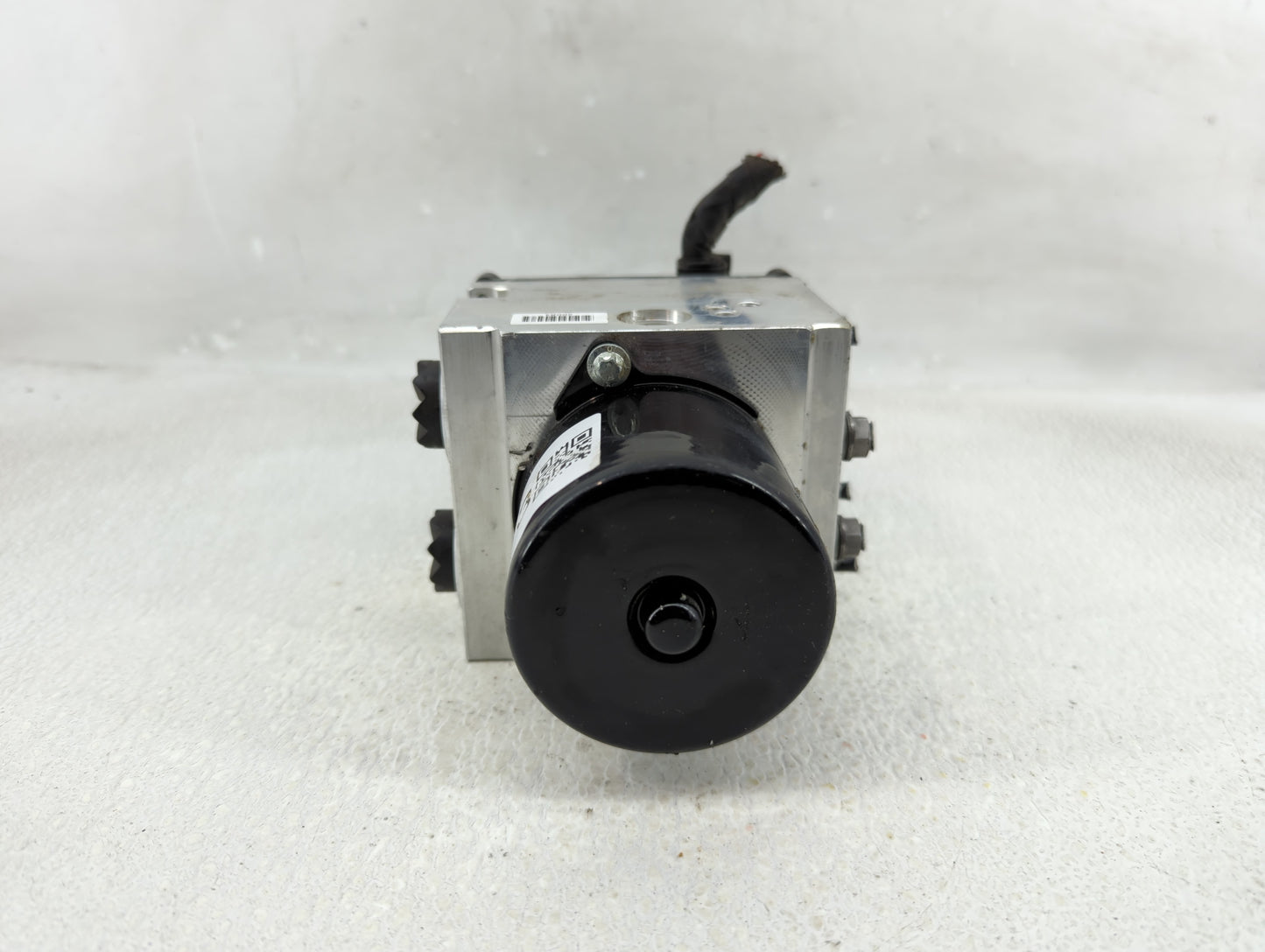 2006-2007 Volkswagen Passat ABS Pump Control Module Replacement P/N:3C0 614 095 S Fits Fits 2006 2007 OEM Used Auto Parts - 