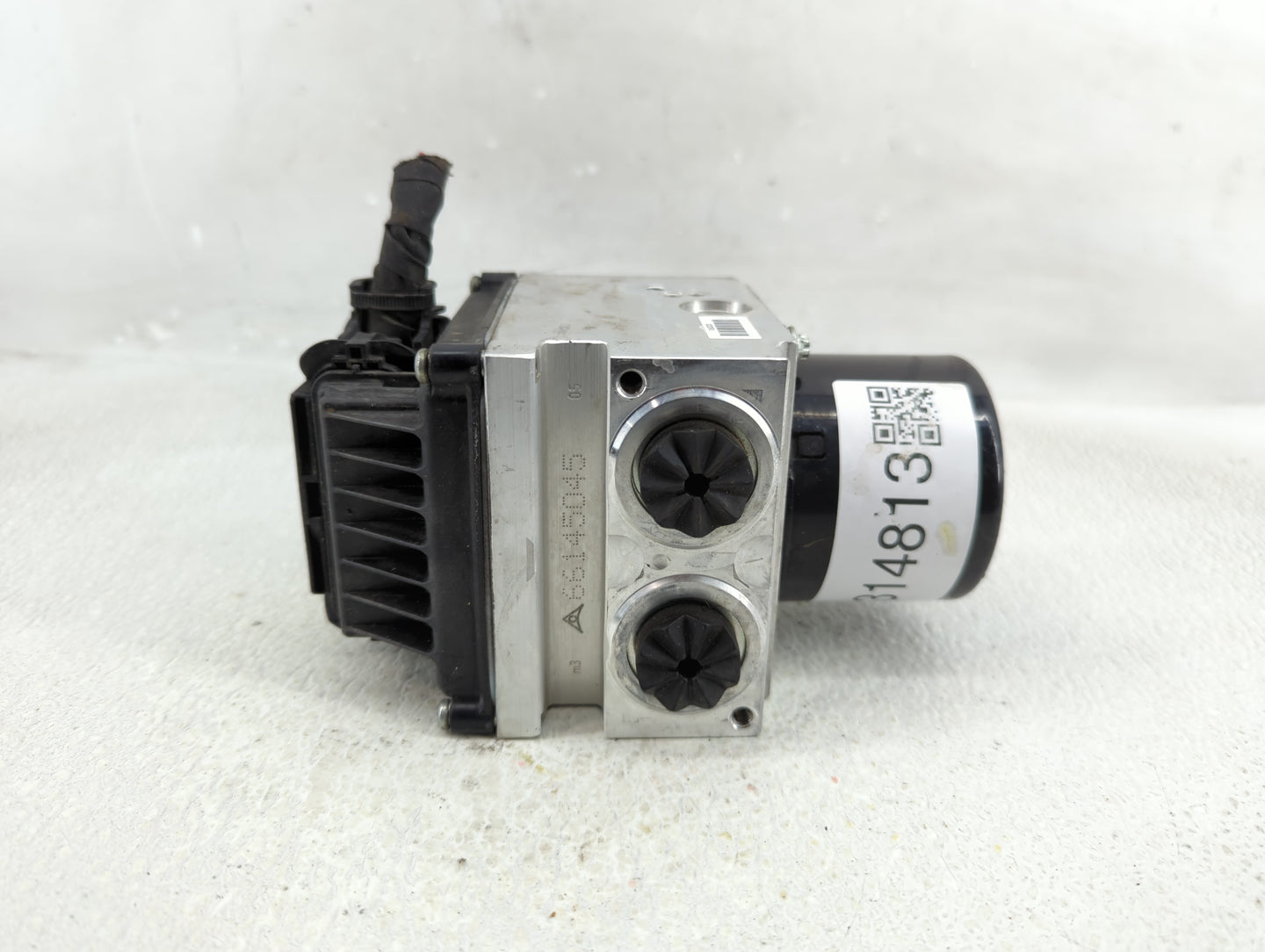 2006-2007 Volkswagen Passat ABS Pump Control Module Replacement P/N:3C0 614 095 S Fits Fits 2006 2007 OEM Used Auto Parts - 