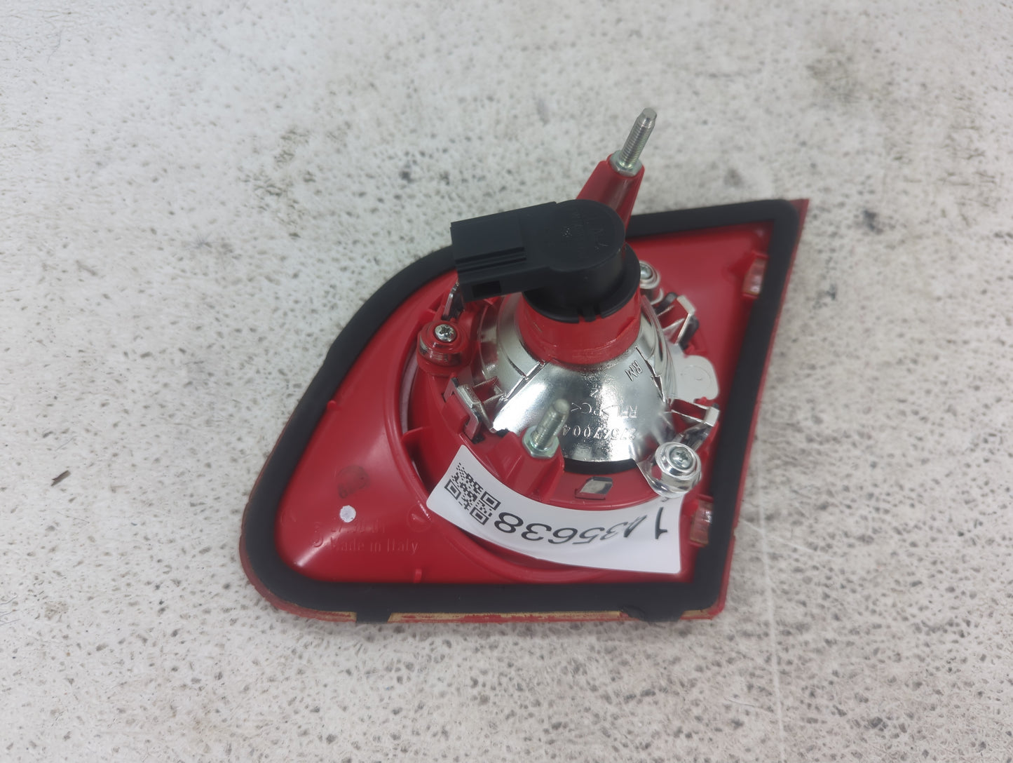2006-2010 Volkswagen Passat Tail Light Assembly Driver Left OEM P/N:ZSB 3C5 945 095D Fits Fits 2006 2007 2008 2009 2010 OEM 