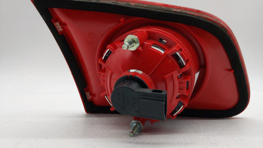 2006-2010 Volkswagen Passat Tail Light Assembly Passenger Right OEM Fits Fits 2006 2007 2008 2009 2010 OEM Used Auto Parts