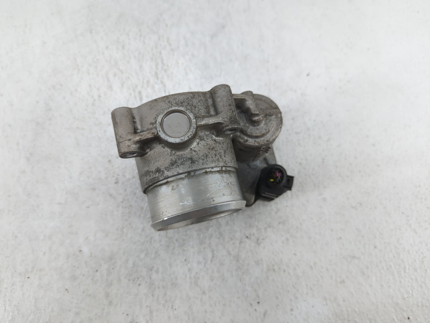 2006-2010 Volkswagen Passat Throttle Body P/N:06F 133 062 G 06F 133 062 Q Fits OEM Used Auto Parts - Oemusedautoparts1.com