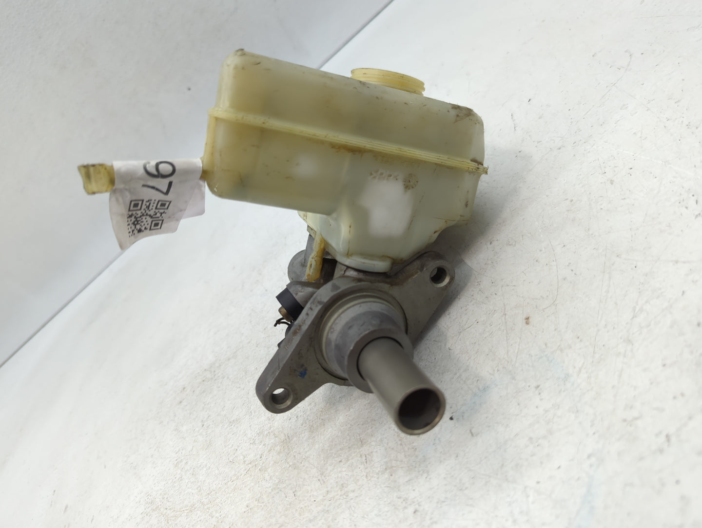 2006-2010 Volkswagen Passat Brake Master Cylinder - Oemusedautoparts1.com