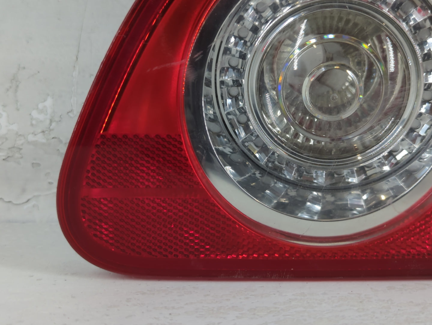 2006-2010 Volkswagen Passat Tail Light Assembly Passenger Right OEM P/N:ZSB 3C5 945 094 E Fits Fits 2006 2007 2008 2009 2010