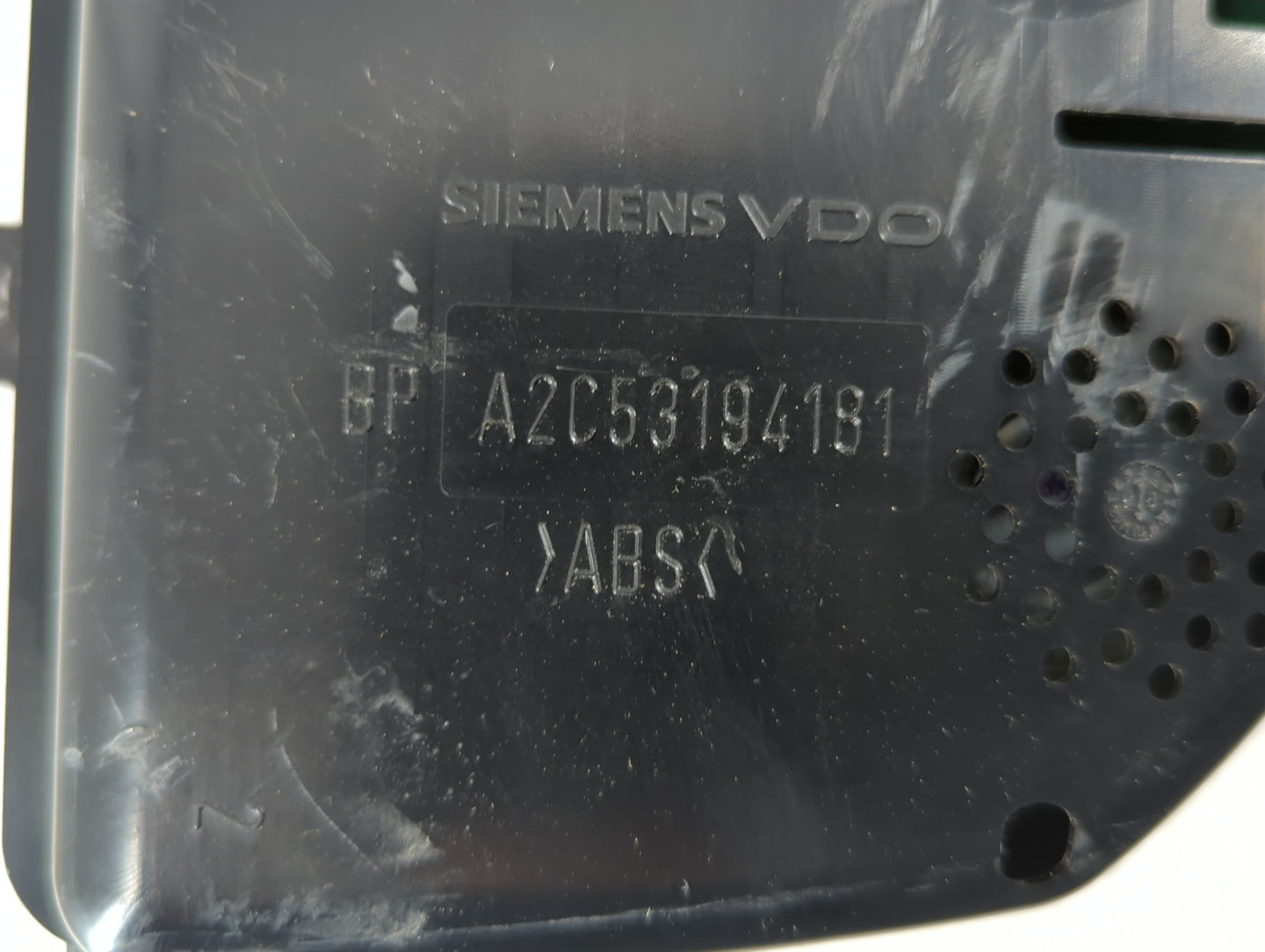 2007 Volkswagen Passat Instrument Cluster Speedometer Gauges P/N:A2C53194181 Fits OEM Used Auto Parts - Oemusedautoparts1.co