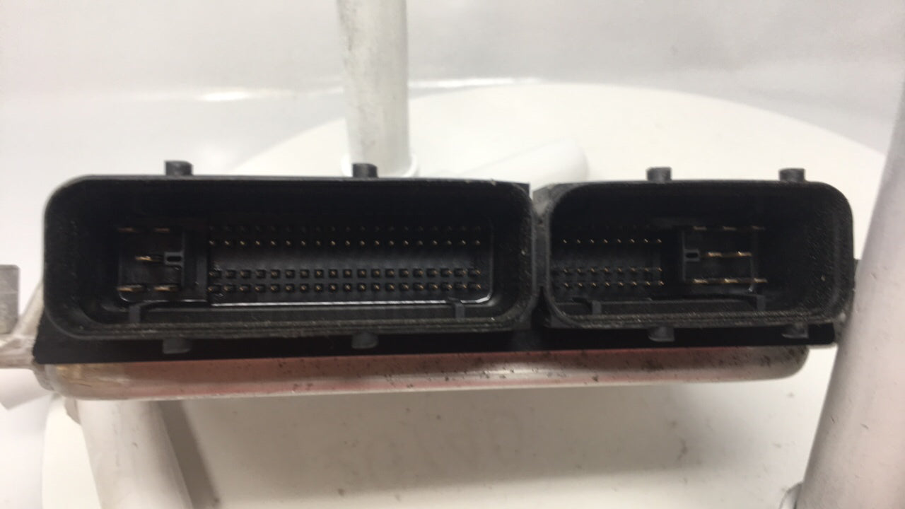 2006-2007 Volkswagen Rabbit PCM Engine Control Computer ECU ECM PCU OEM P/N:07K 906 032 Q Fits Fits 2006 2007 OEM Used Auto 