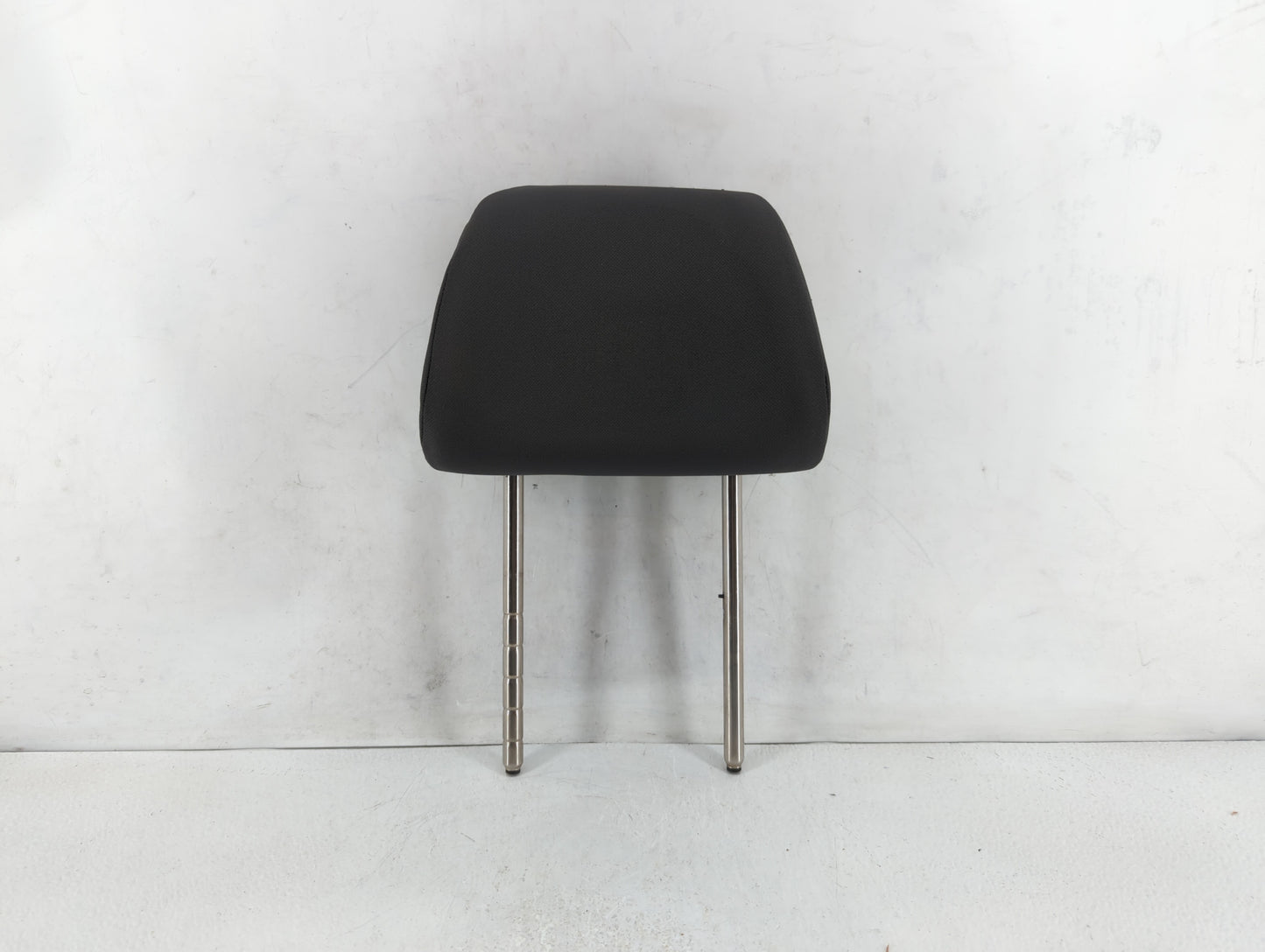 2006 Volkswagen Rabbit Headrest Head Rest Front Driver Passenger Seat - Oemusedautoparts1.com