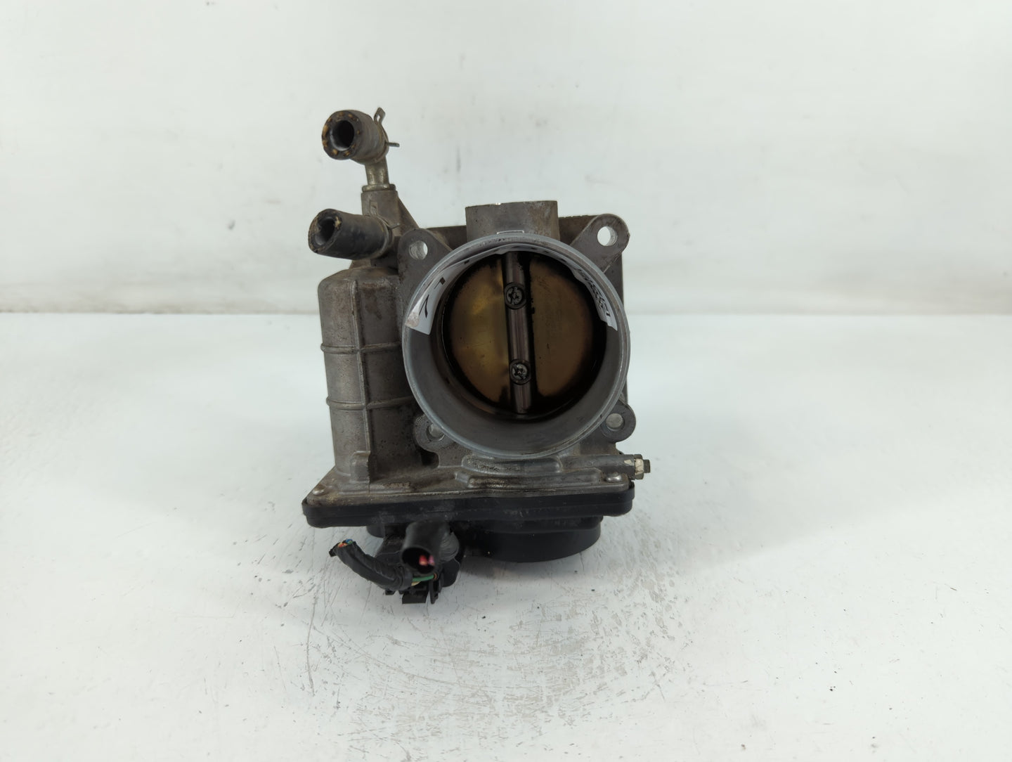 2006-2009 Volkswagen Rabbit Throttle Body P/N:526-01 Fits Fits 2006 2007 2008 2009 2010 2011 2012 2013 2014 OEM Used Auto Pa