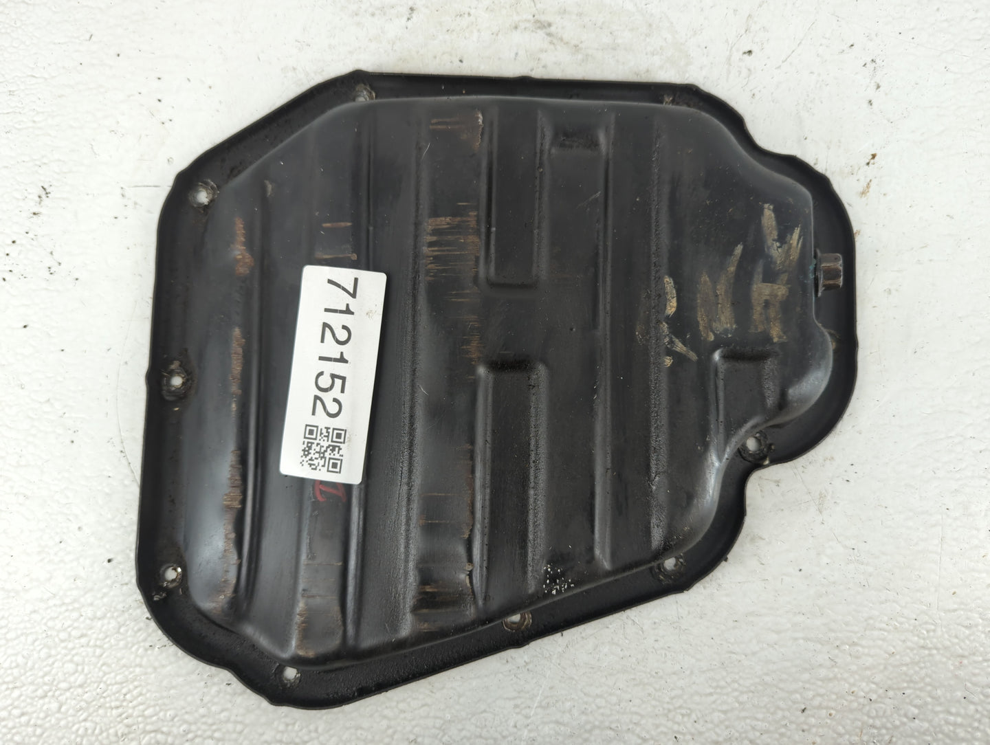 2006-2009 Volkswagen Rabbit Engine Oil Pan Fits Fits 2005 2006 2007 2008 2009 2010 2011 2012 2013 2014 OEM Used Auto Parts -