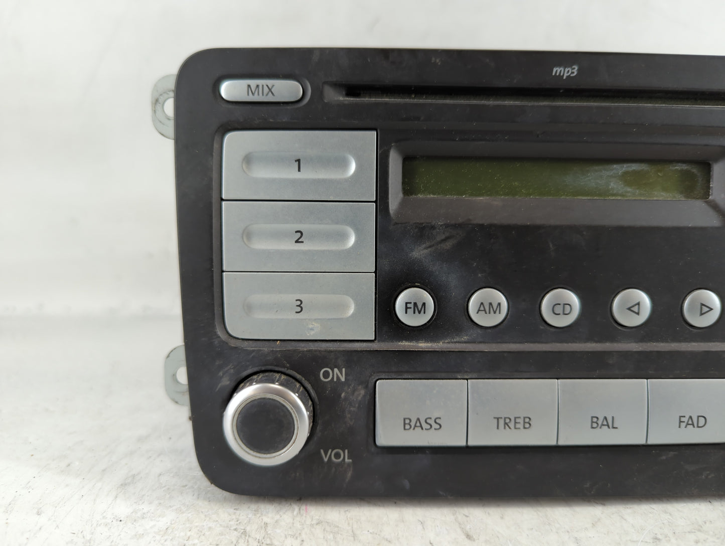 2006-2009 Volkswagen Rabbit Radio AM FM Cd Player Receiver Replacement P/N:28076782 Fits Fits 2006 2007 2008 2009 OEM Used A