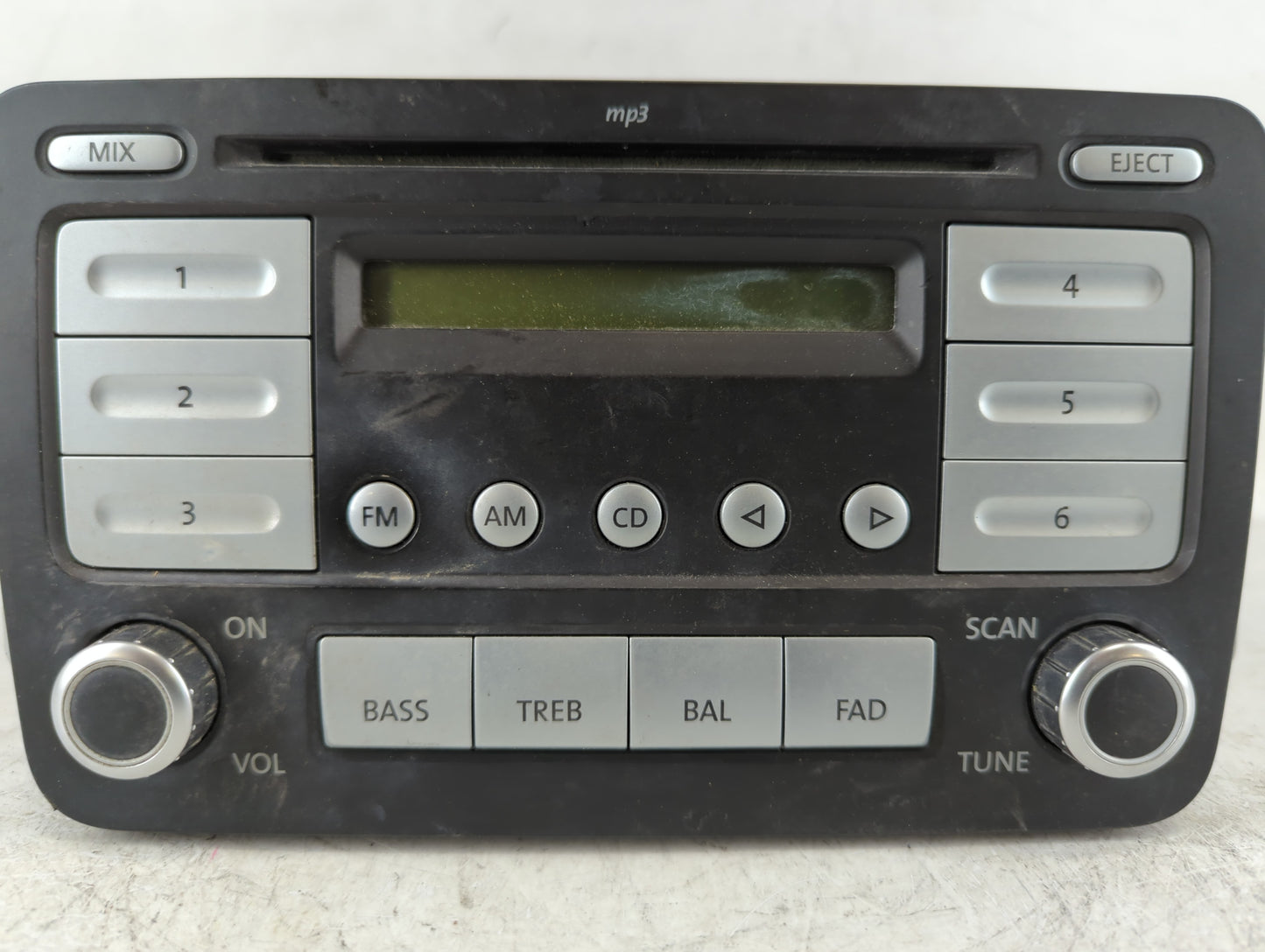 2006-2009 Volkswagen Rabbit Radio AM FM Cd Player Receiver Replacement P/N:28076782 Fits Fits 2006 2007 2008 2009 OEM Used A