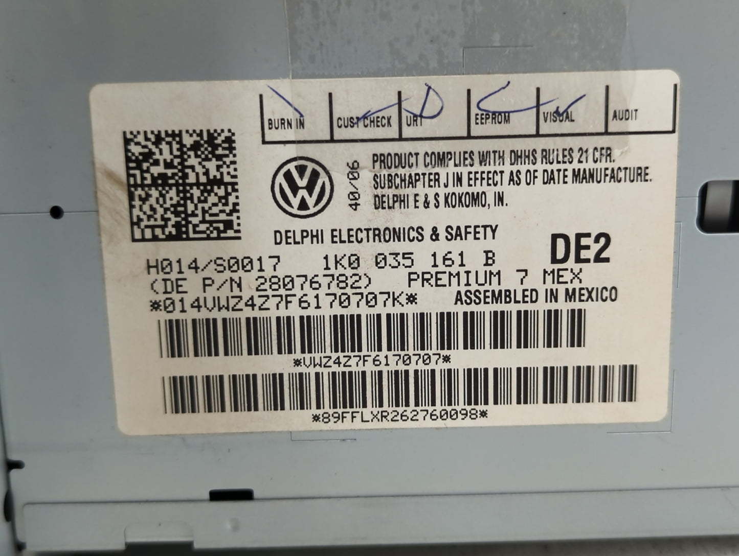 2006-2009 Volkswagen Rabbit Radio AM FM Cd Player Receiver Replacement P/N:28076782 Fits Fits 2006 2007 2008 2009 OEM Used A