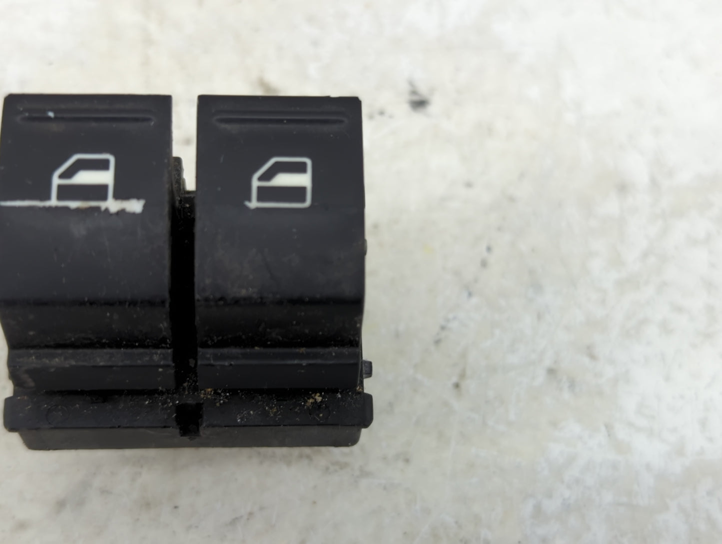 2006-2009 Volkswagen Rabbit Master Power Window Switch Replacement Driver Side Left Fits OEM Used Auto Parts - Oemusedautopa