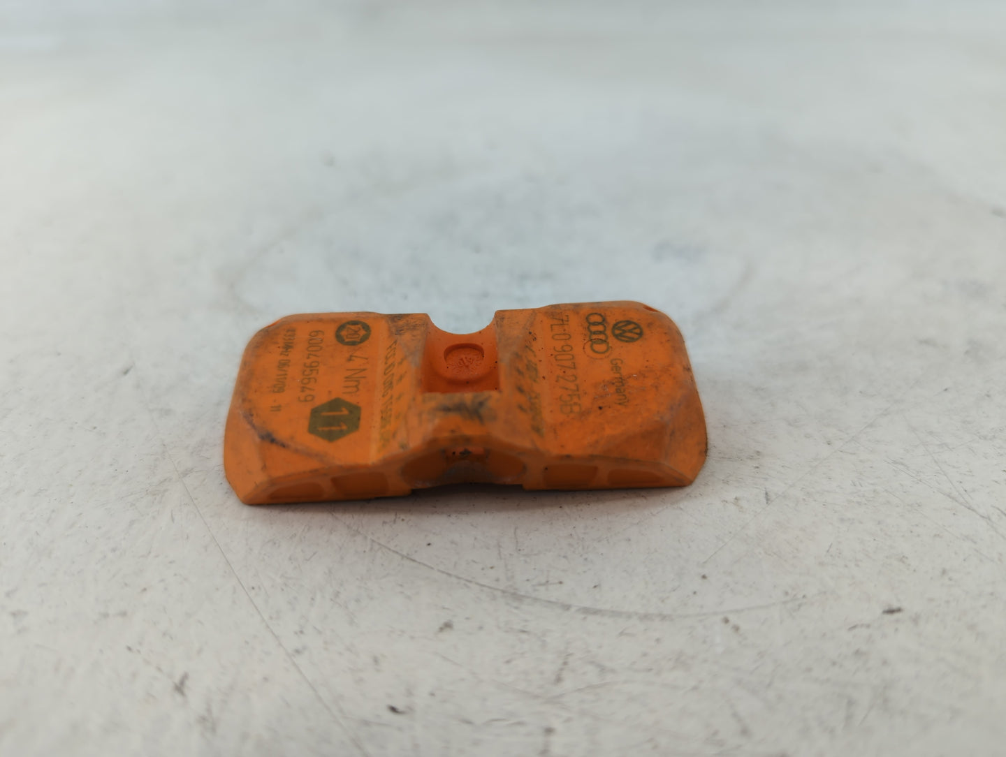 2007 Volkswagen Touareg Tire Pressure Monitoring System Sensor Tpms - Oemusedautoparts1.com