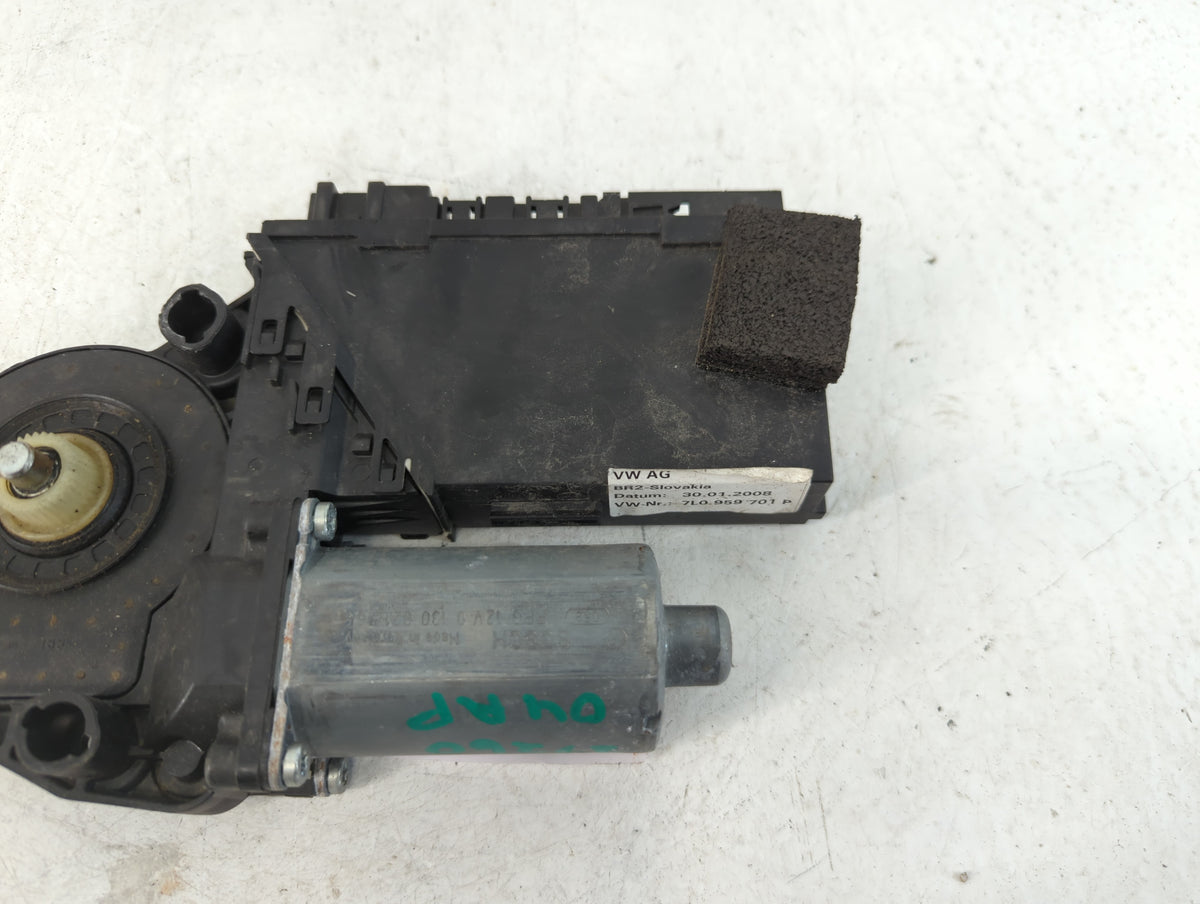 2010 Volkswagen Touareg window regulator motor control - Oemusedautoparts1.com