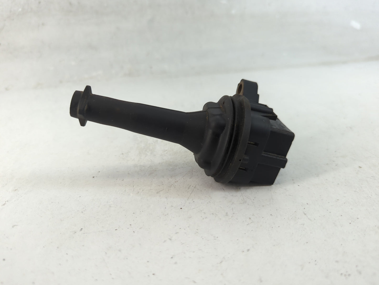 2004-2011 Volvo S40 Ignition Coil Igniter Pack - Oemusedautoparts1.com