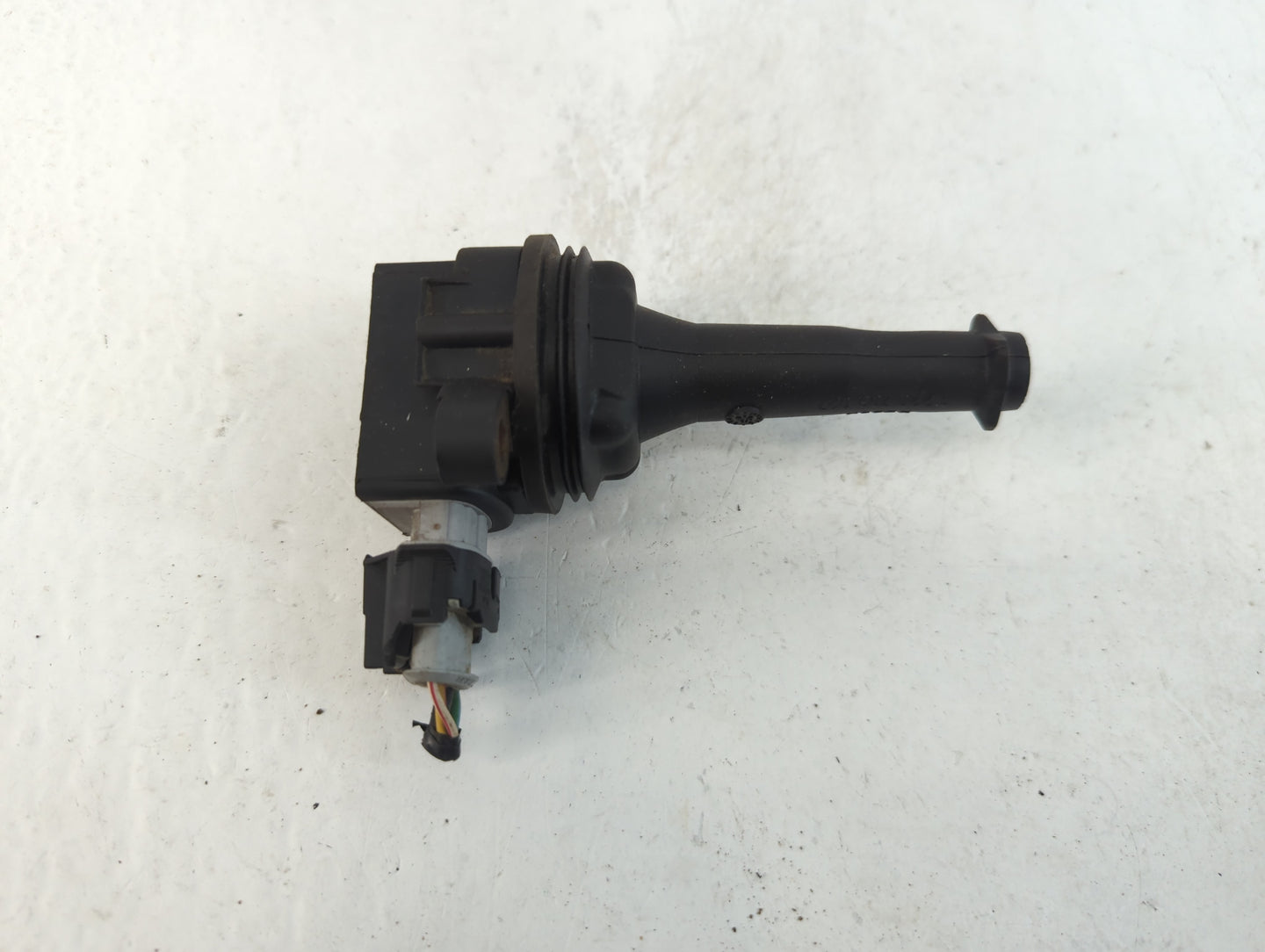 2004-2011 Volvo S40 Ignition Coil Igniter Pack - Oemusedautoparts1.com