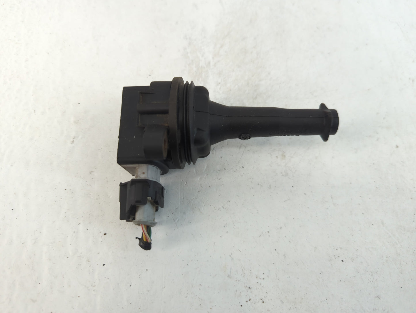 2004-2011 Volvo S40 Ignition Coil Igniter Pack - Oemusedautoparts1.com