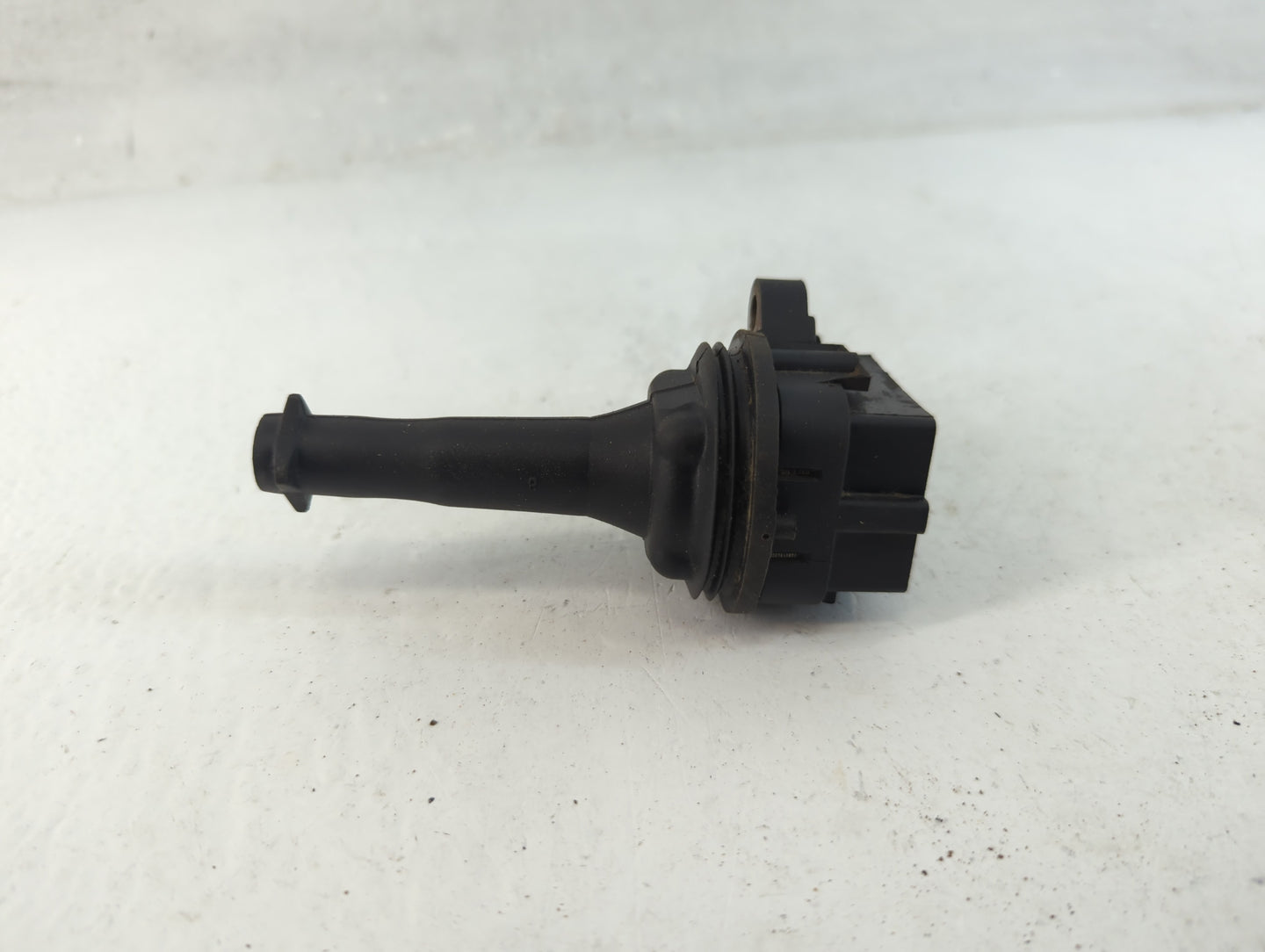 2004-2011 Volvo S40 Ignition Coil Igniter Pack - Oemusedautoparts1.com
