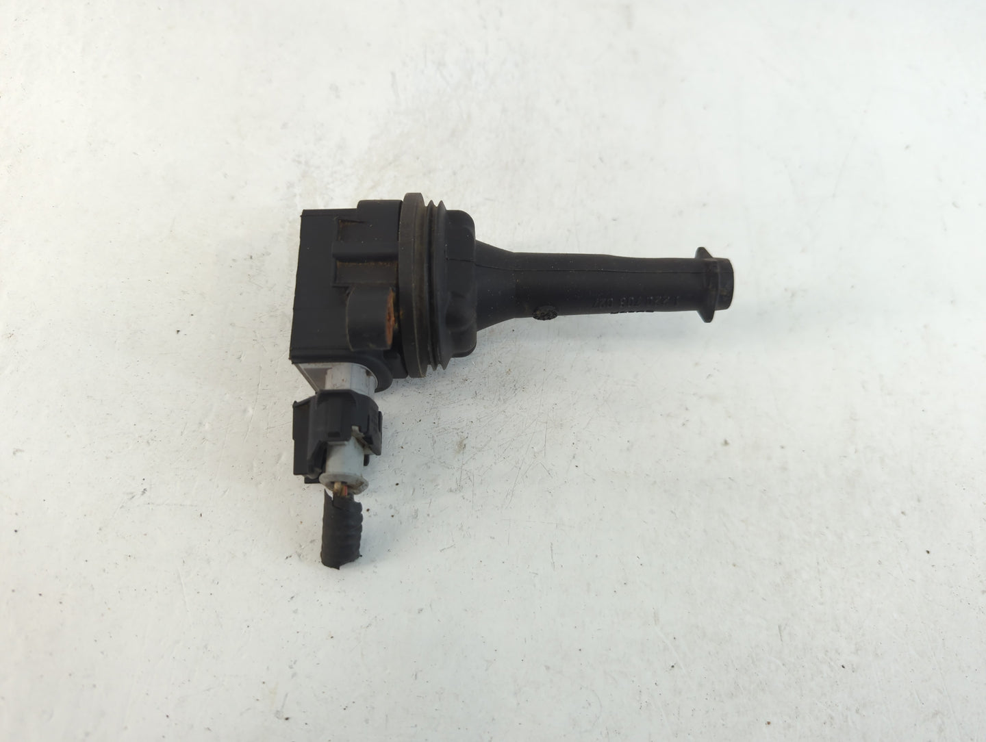 2004-2011 Volvo S40 Ignition Coil Igniter Pack - Oemusedautoparts1.com