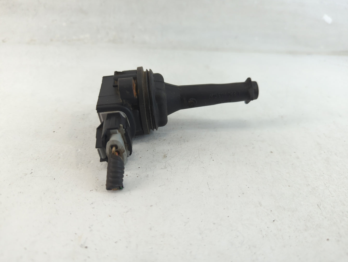 2004-2011 Volvo S40 Ignition Coil Igniter Pack - Oemusedautoparts1.com